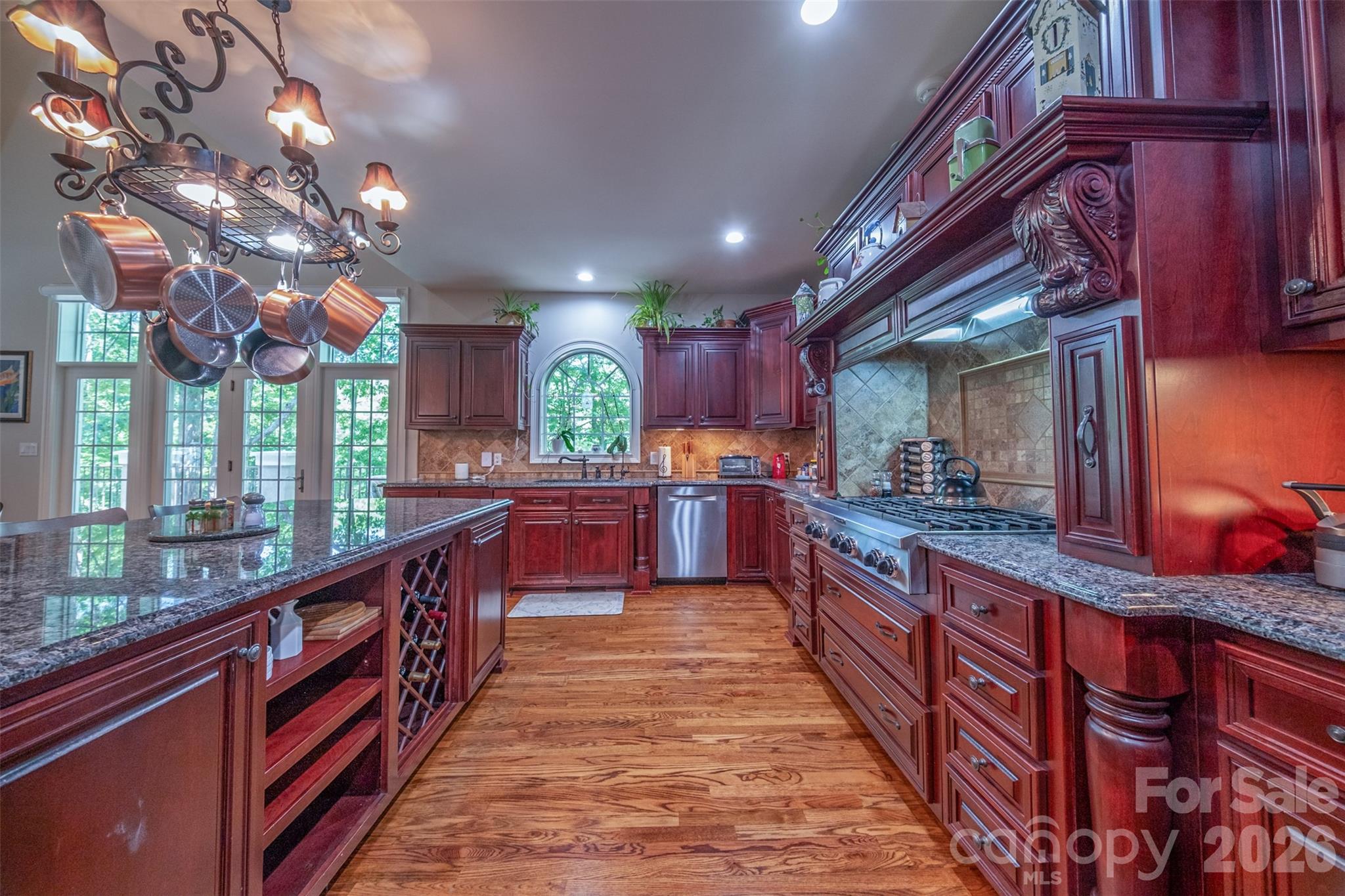 main property photo 10