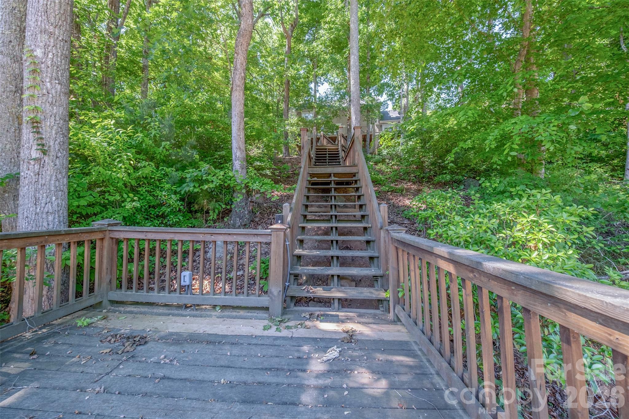 main property photo 40