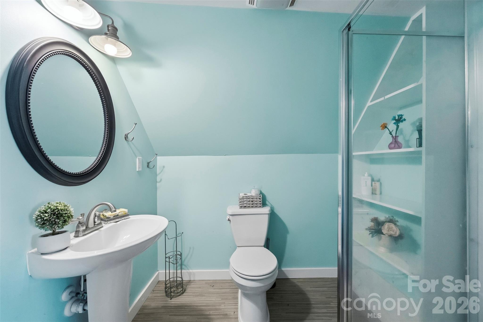main property photo 17