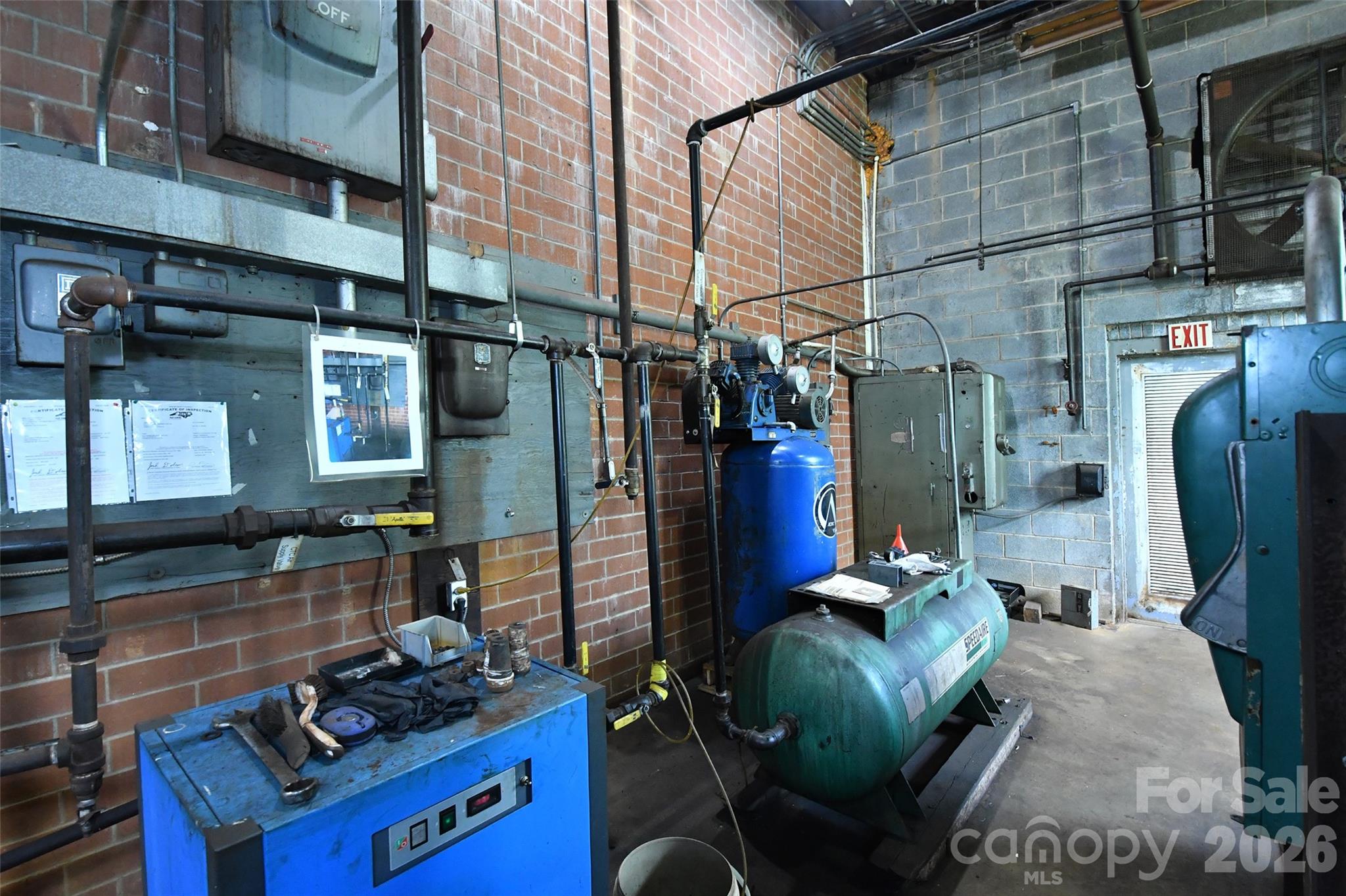 main property photo 27