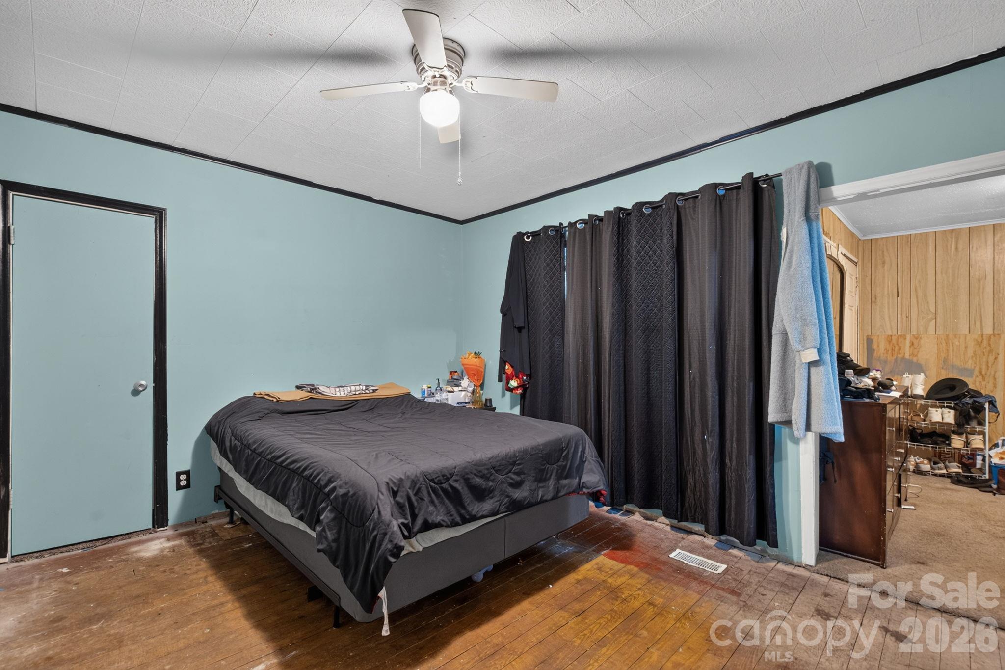 main property photo 23