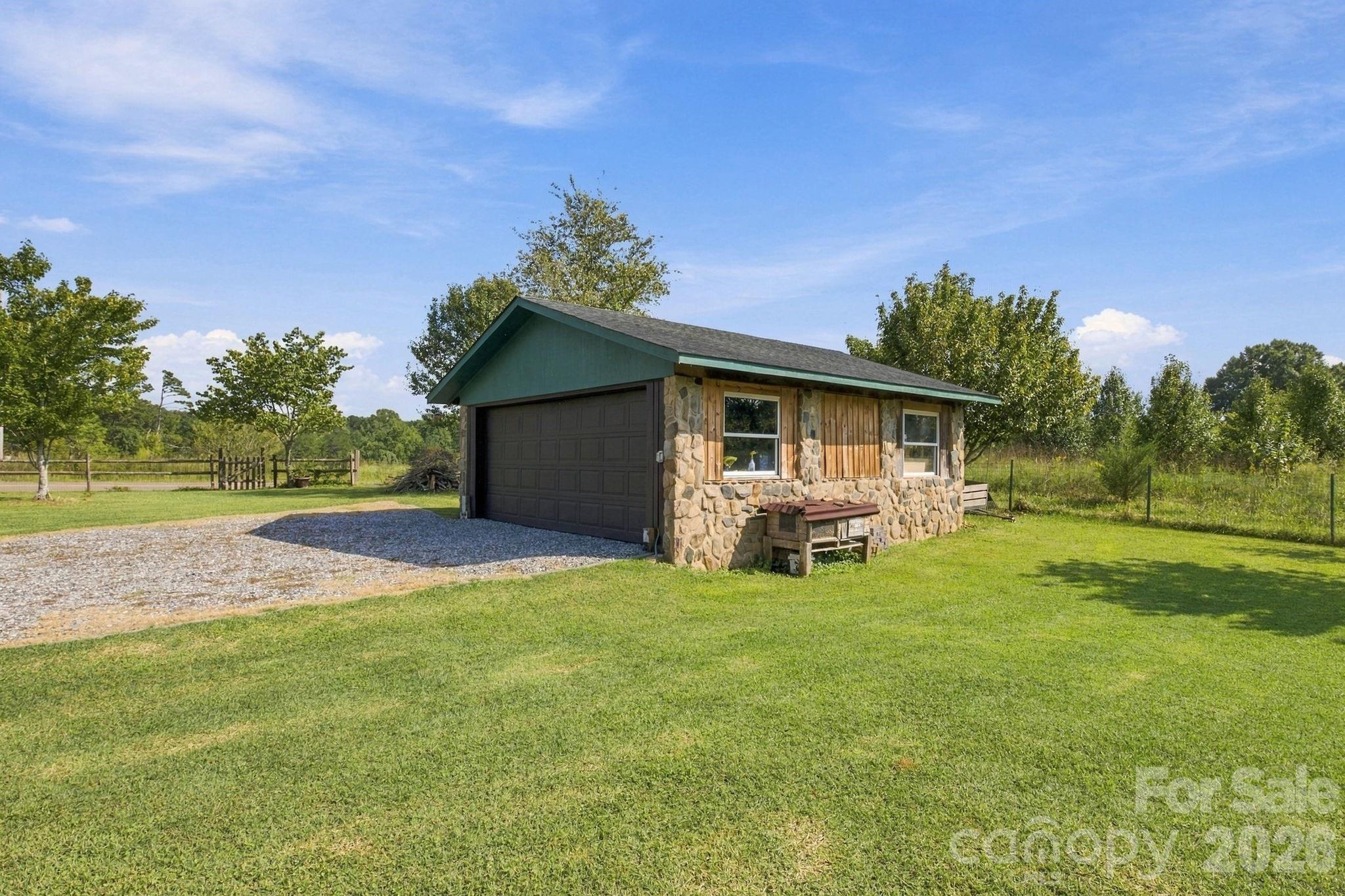 main property photo 37