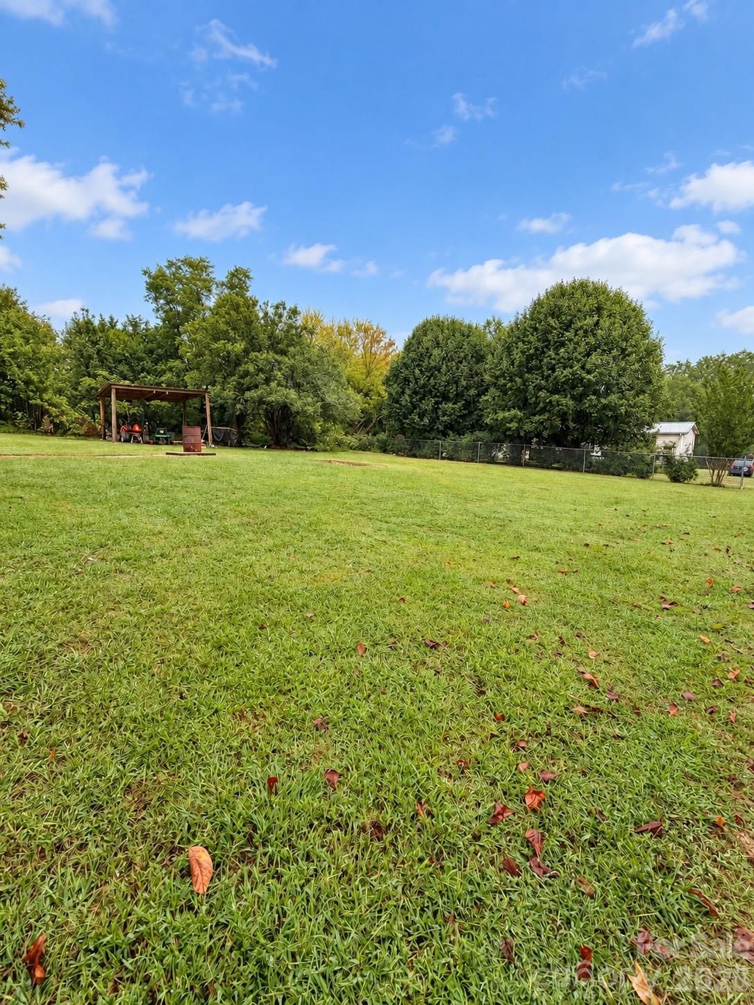 main property photo 20