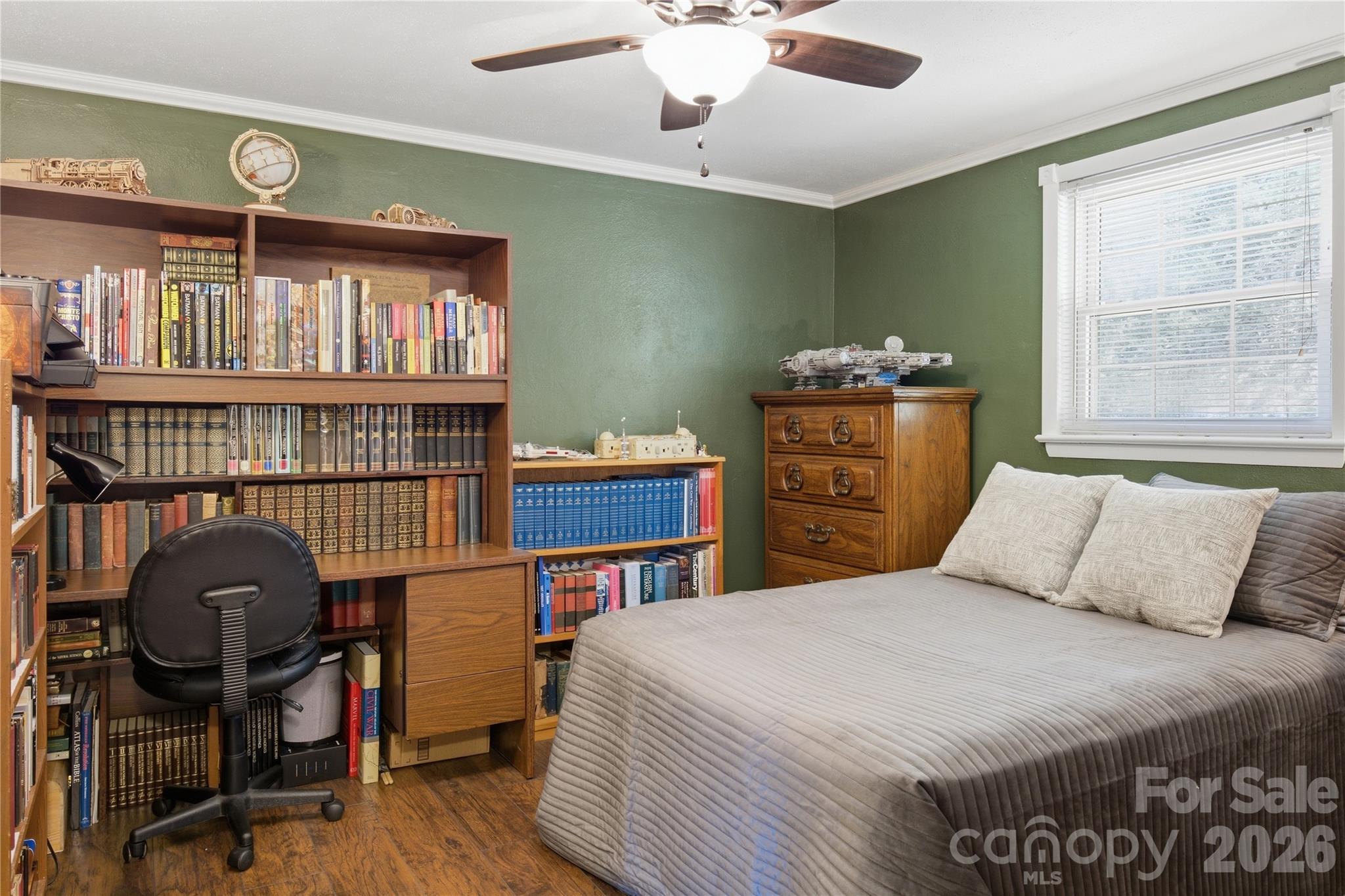main property photo 11