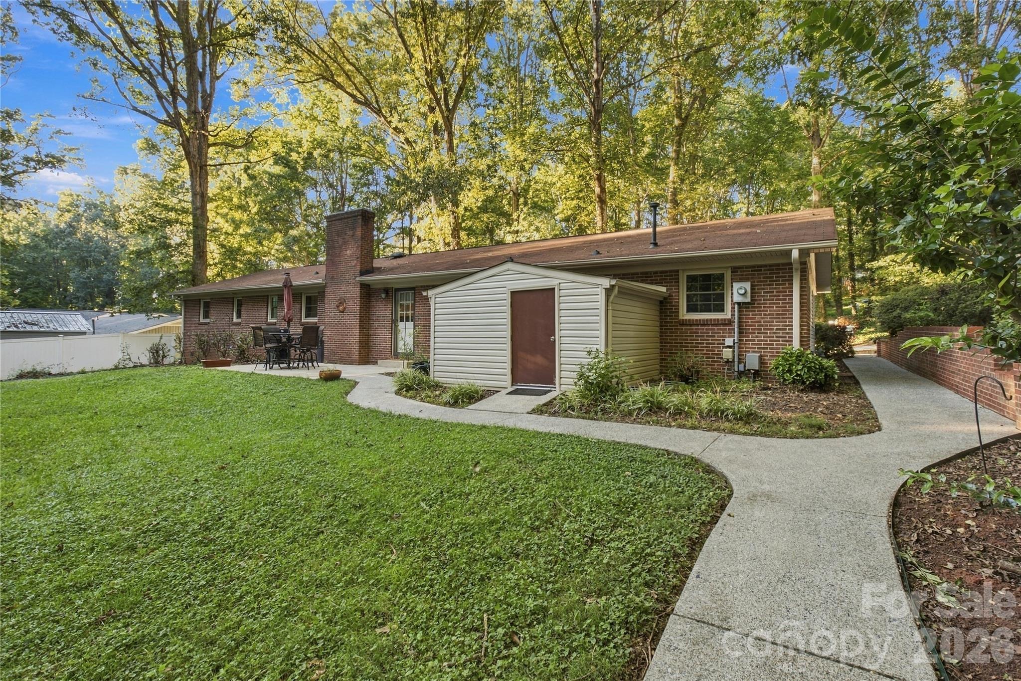 main property photo 34