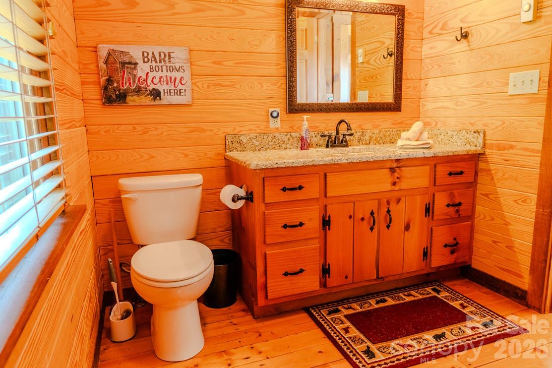 main property photo 14