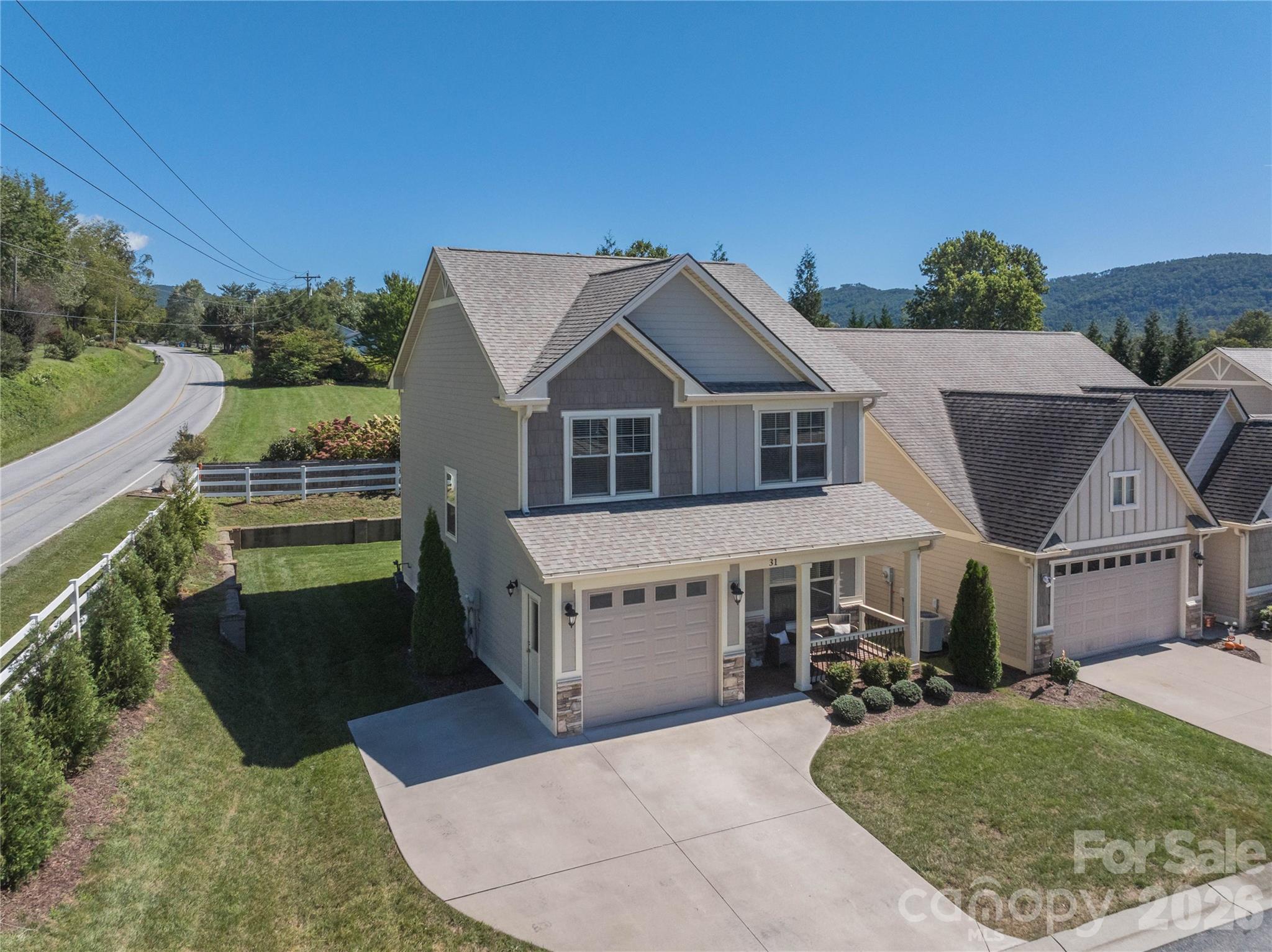 main property photo 28