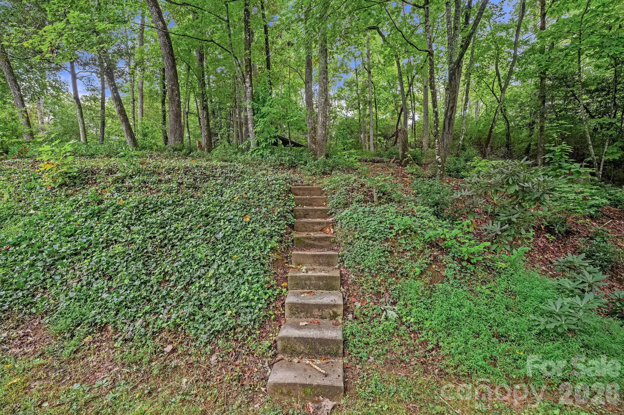 main property photo 30