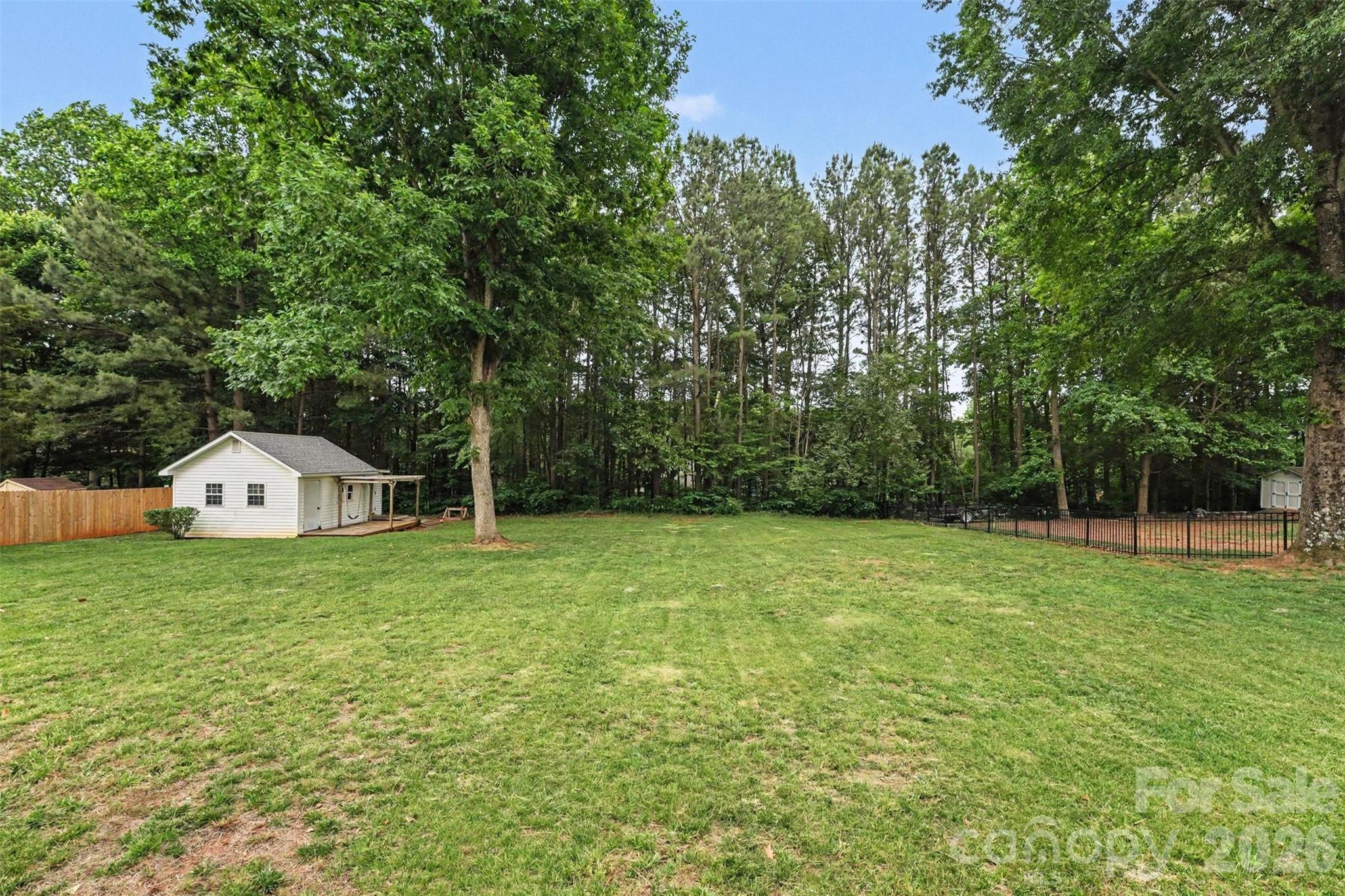 main property photo 16