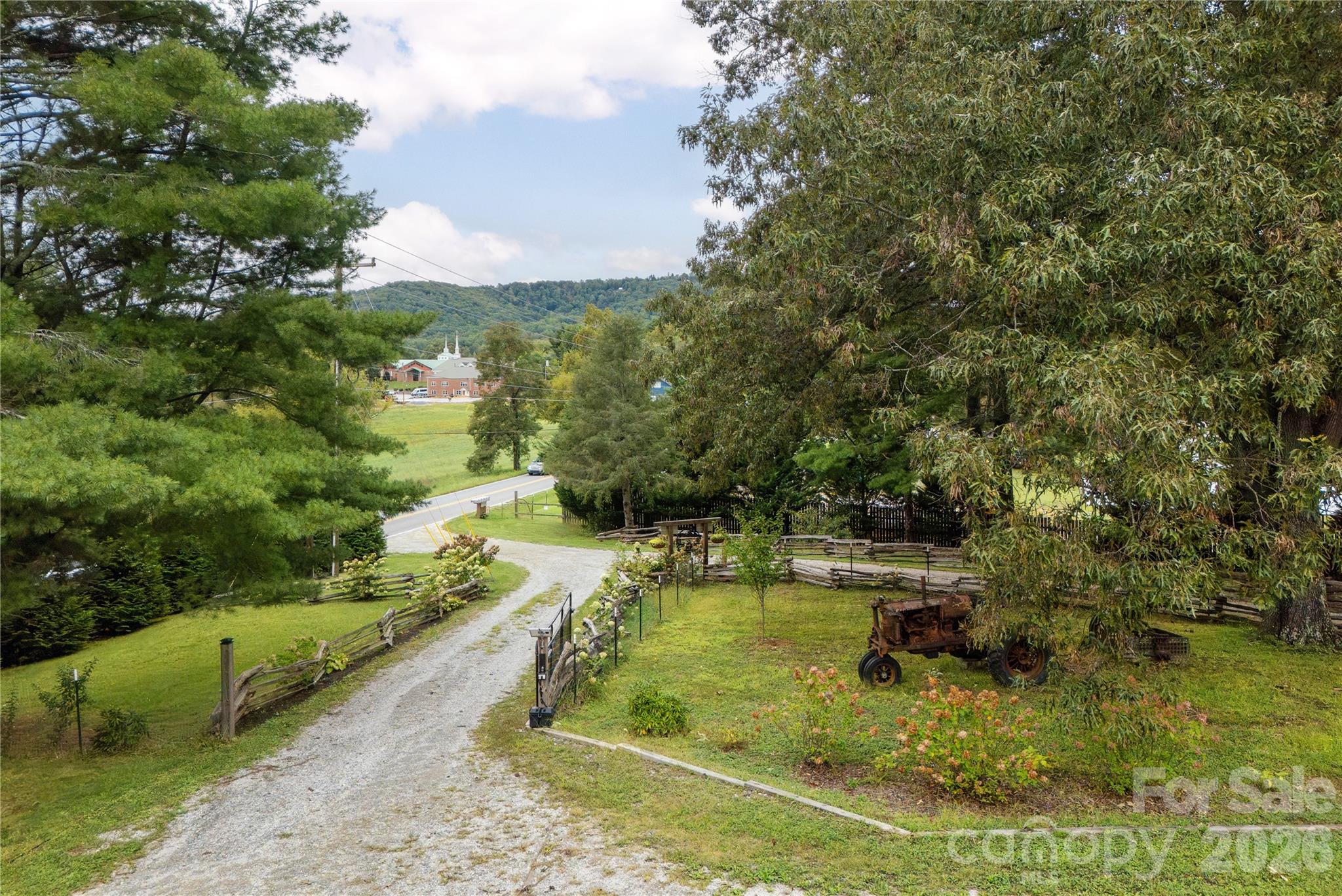 main property photo 26