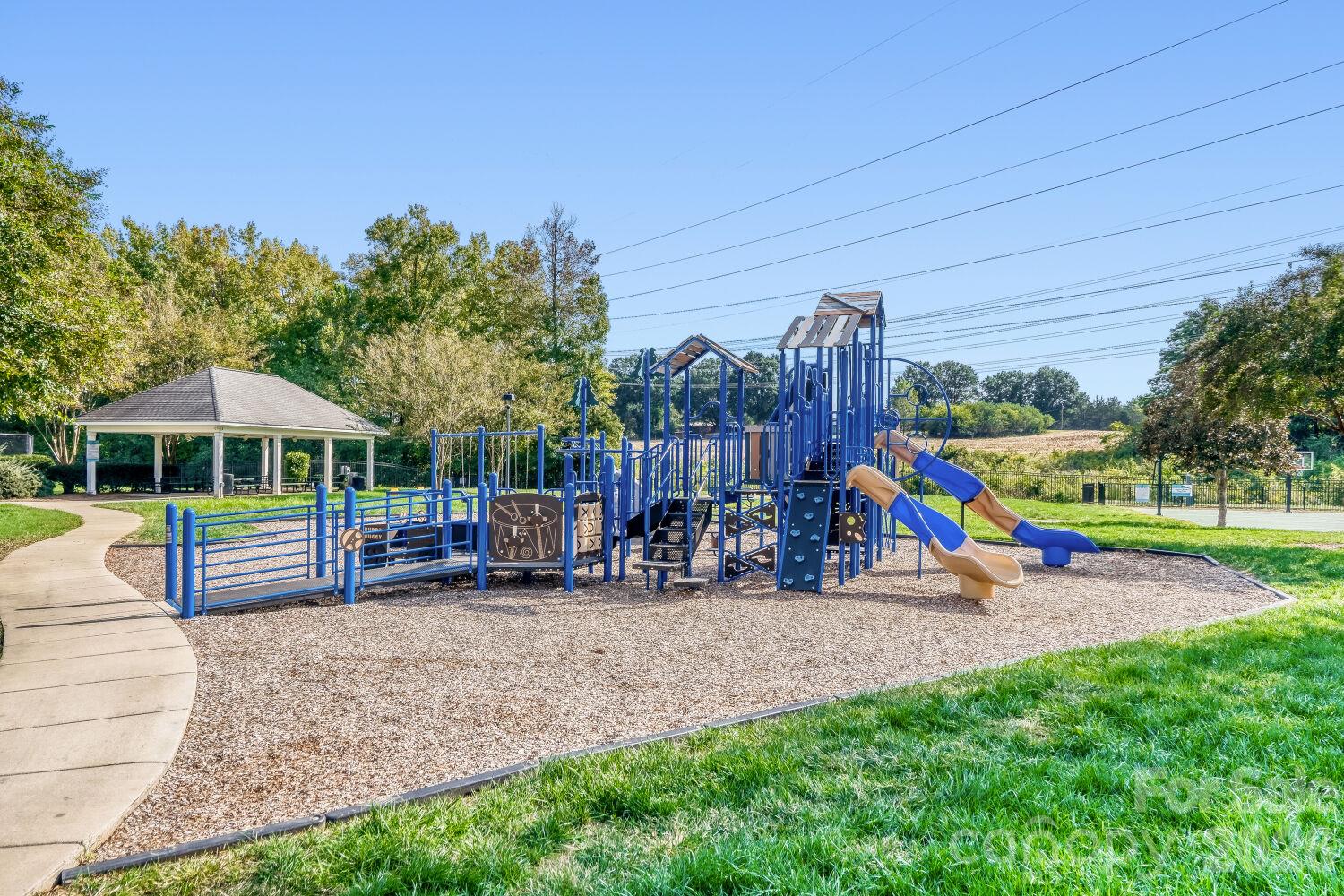 main property photo 43