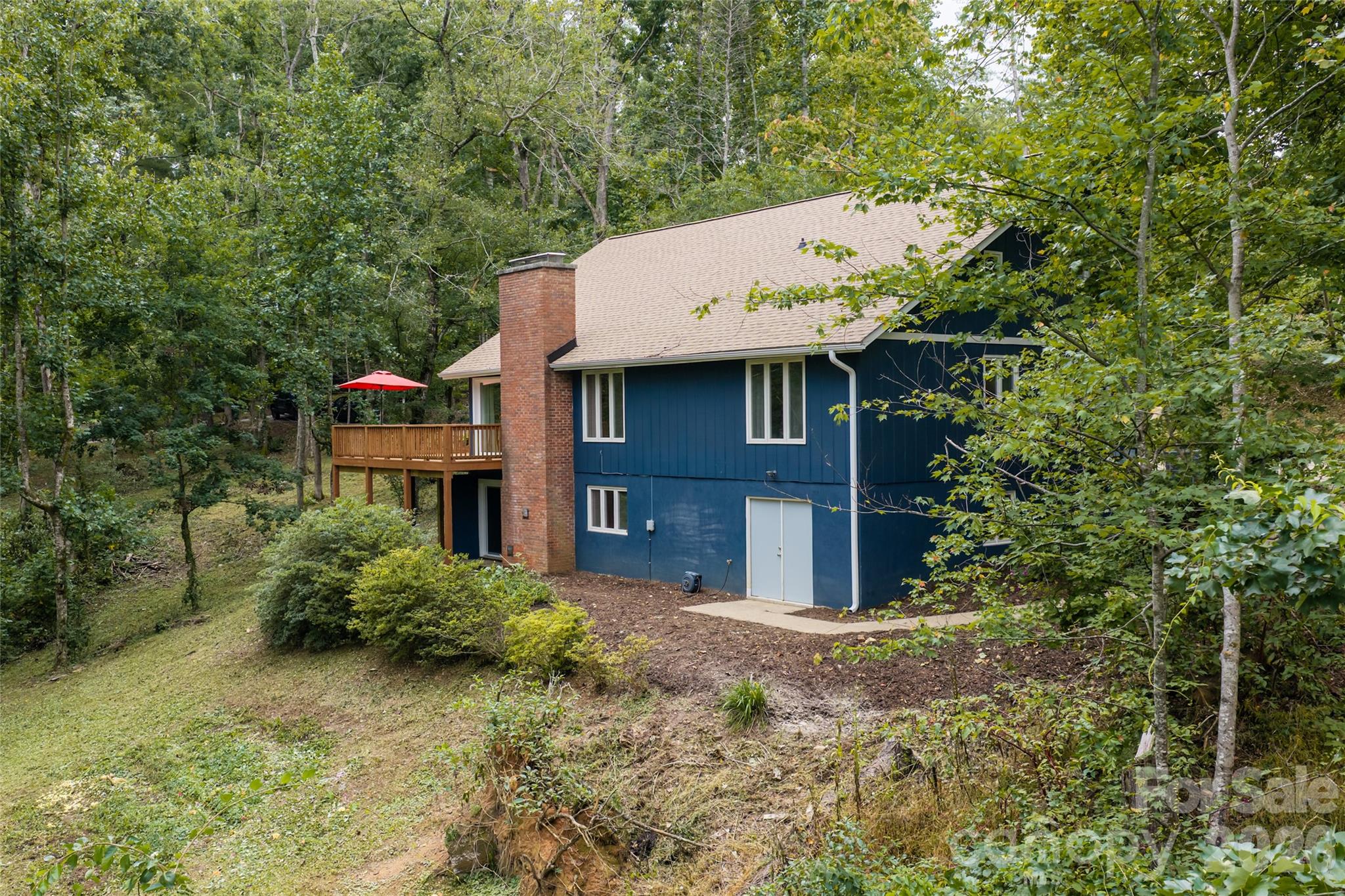 main property photo 45