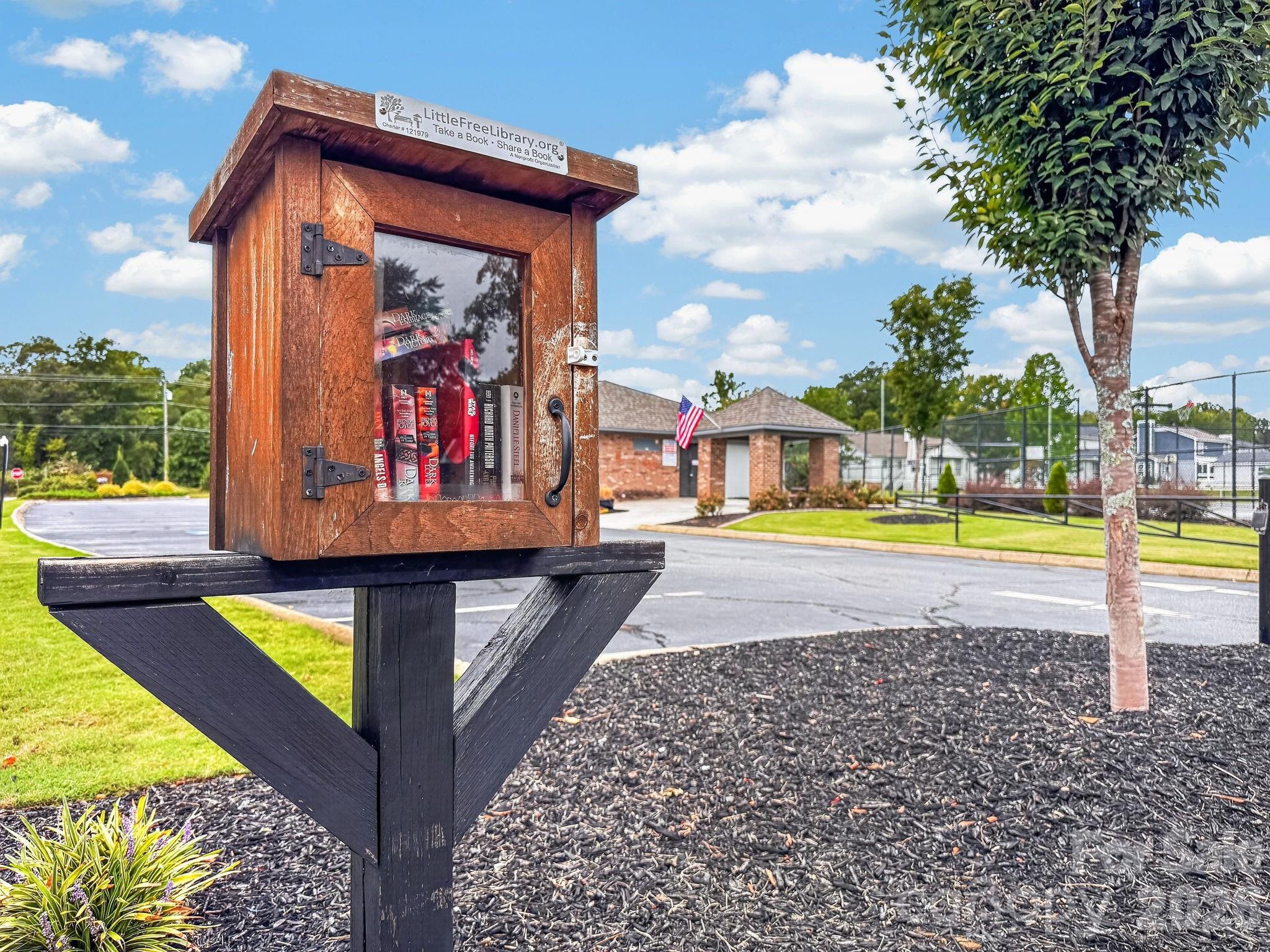main property photo 41