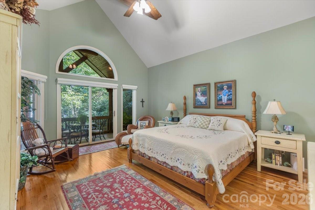 main property photo 16