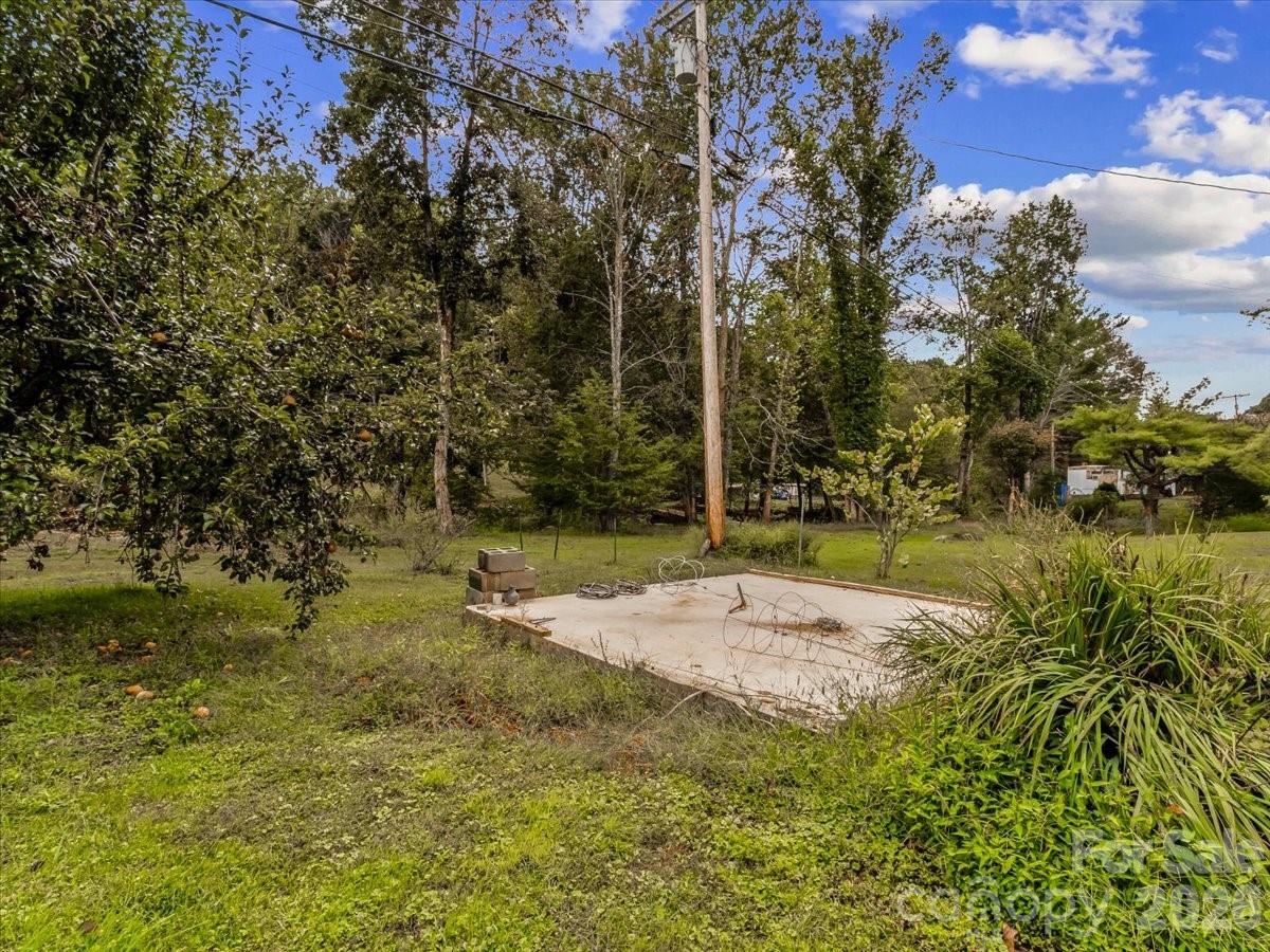 main property photo 30