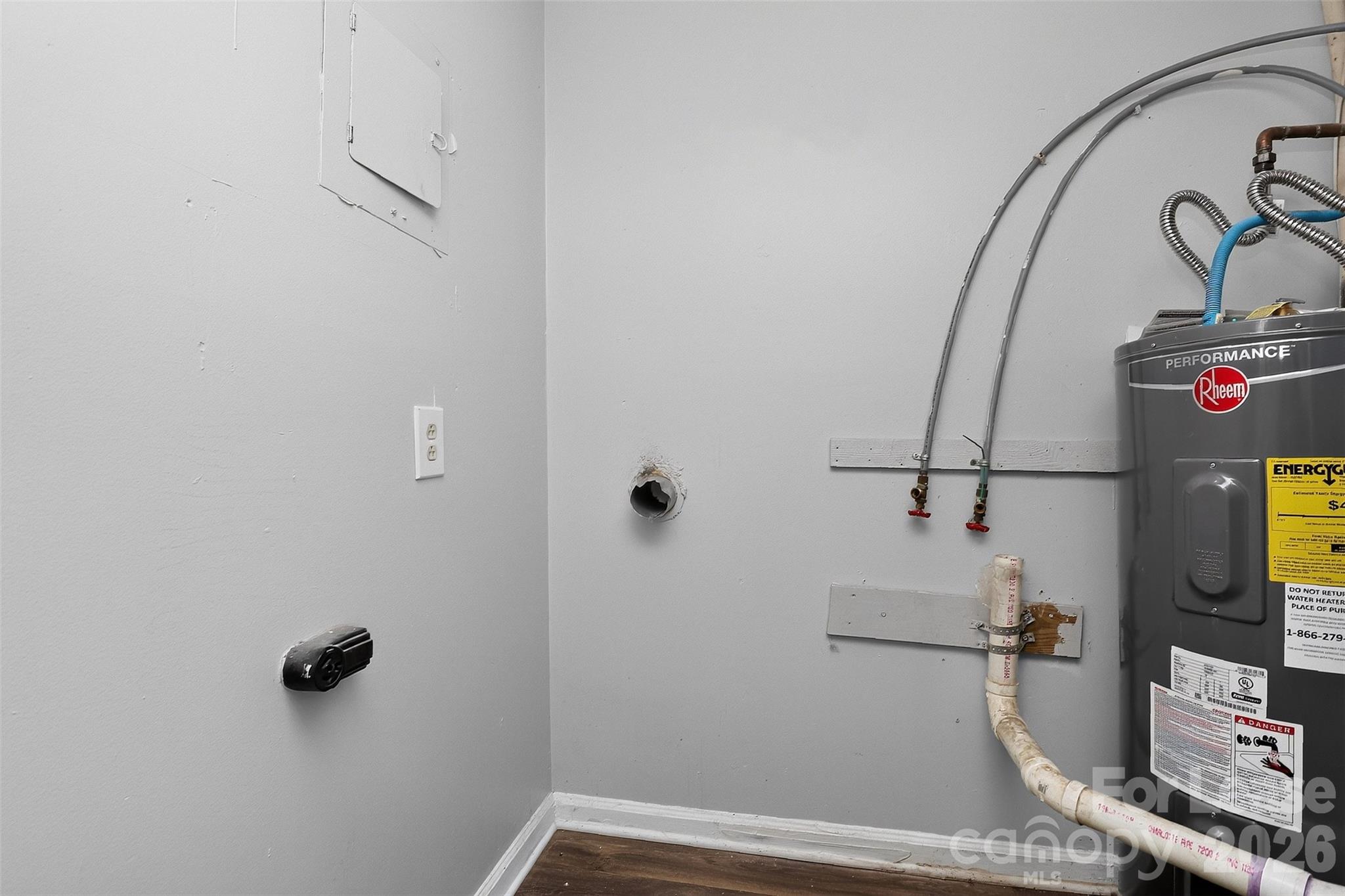 main property photo 18