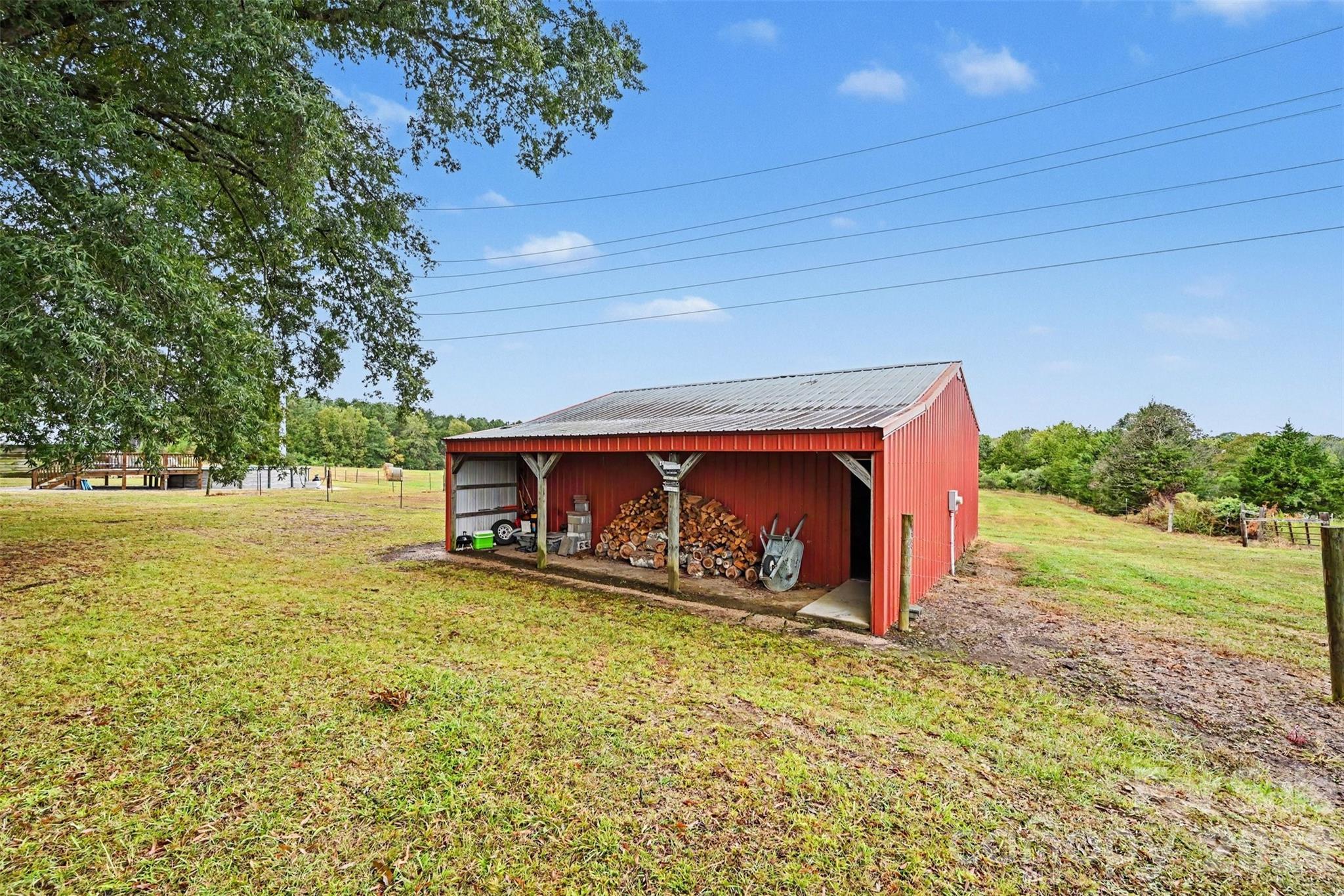 main property photo 19