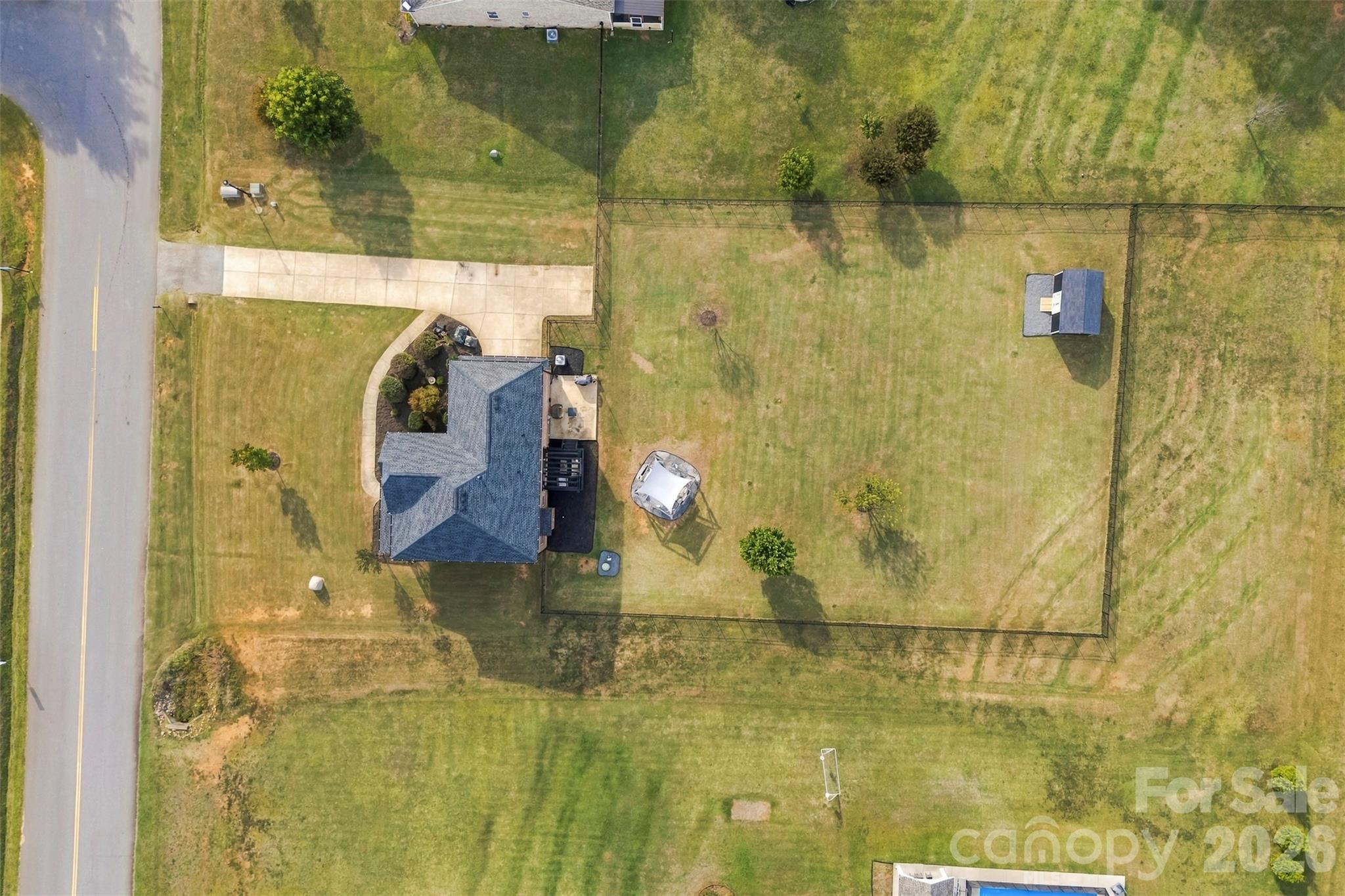 main property photo 45