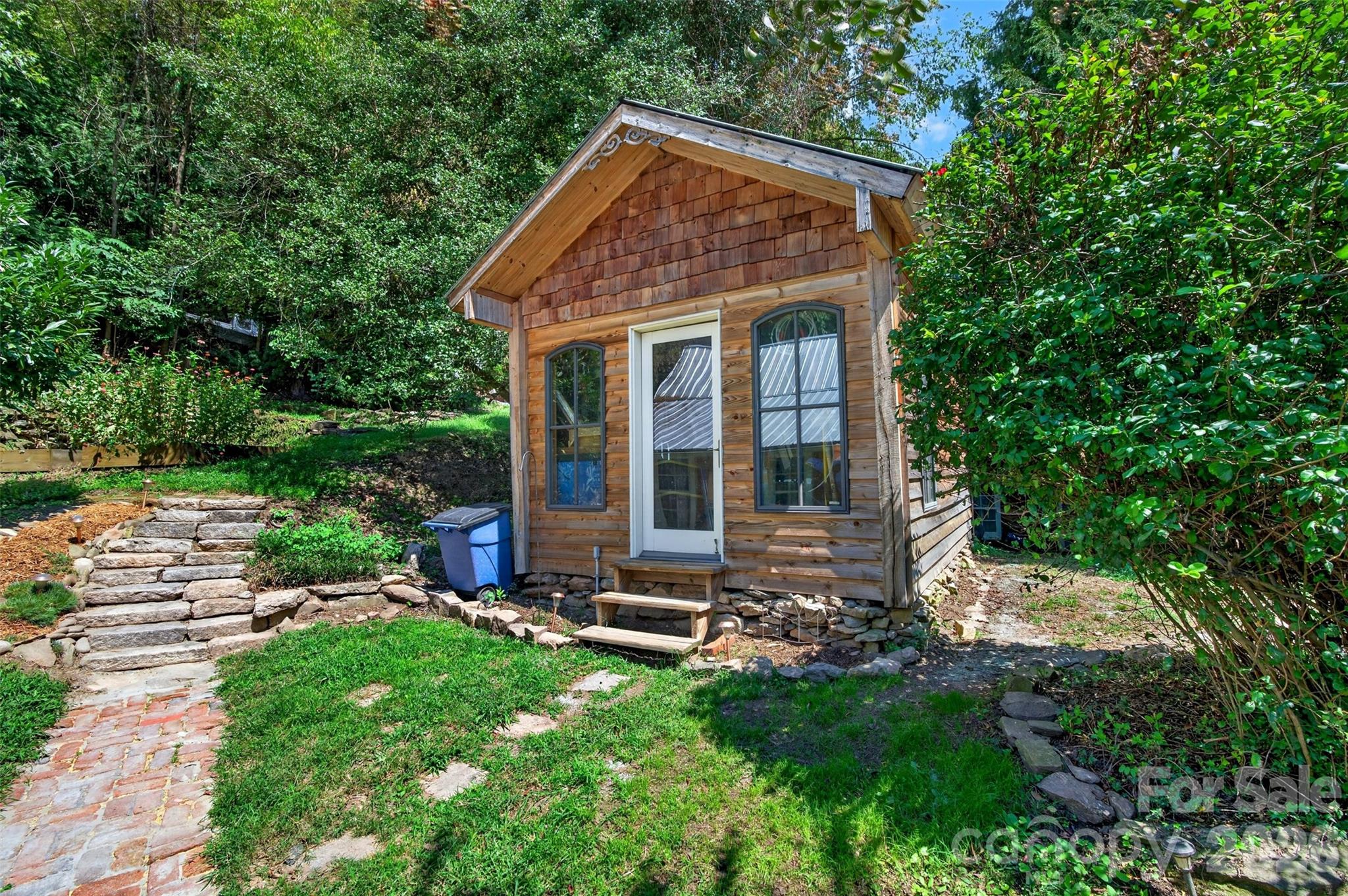 main property photo 43