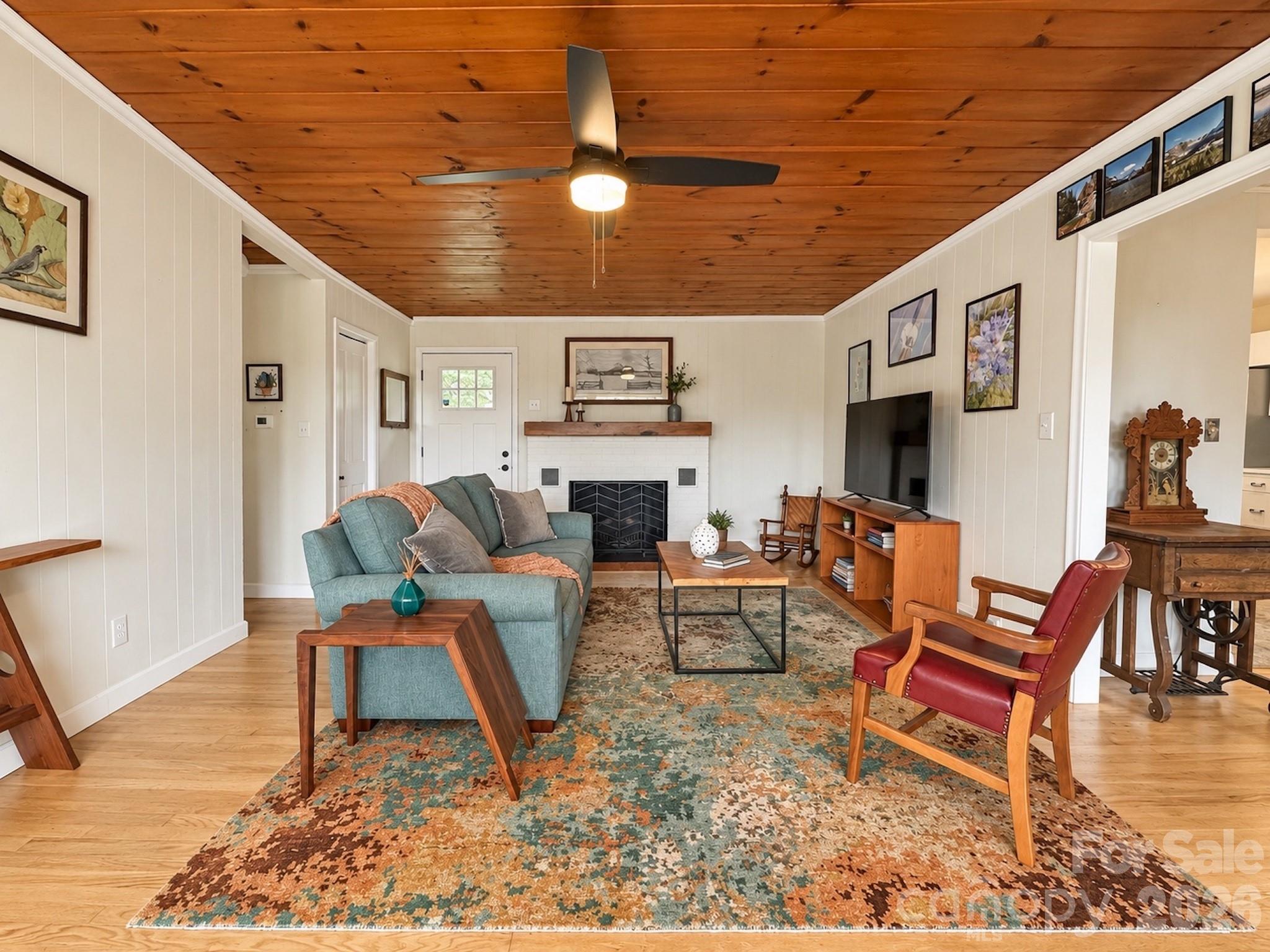 main property photo 6