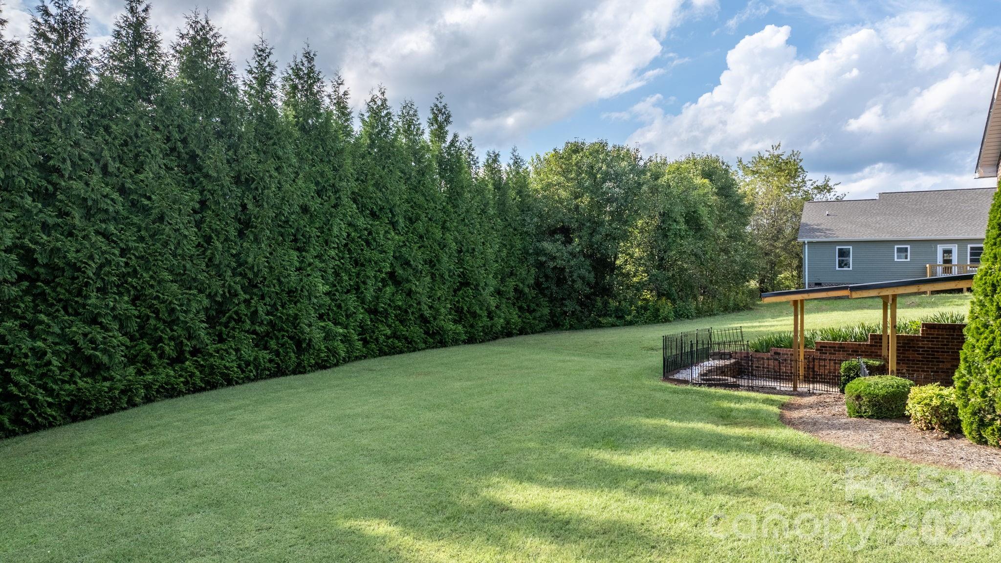 main property photo 24