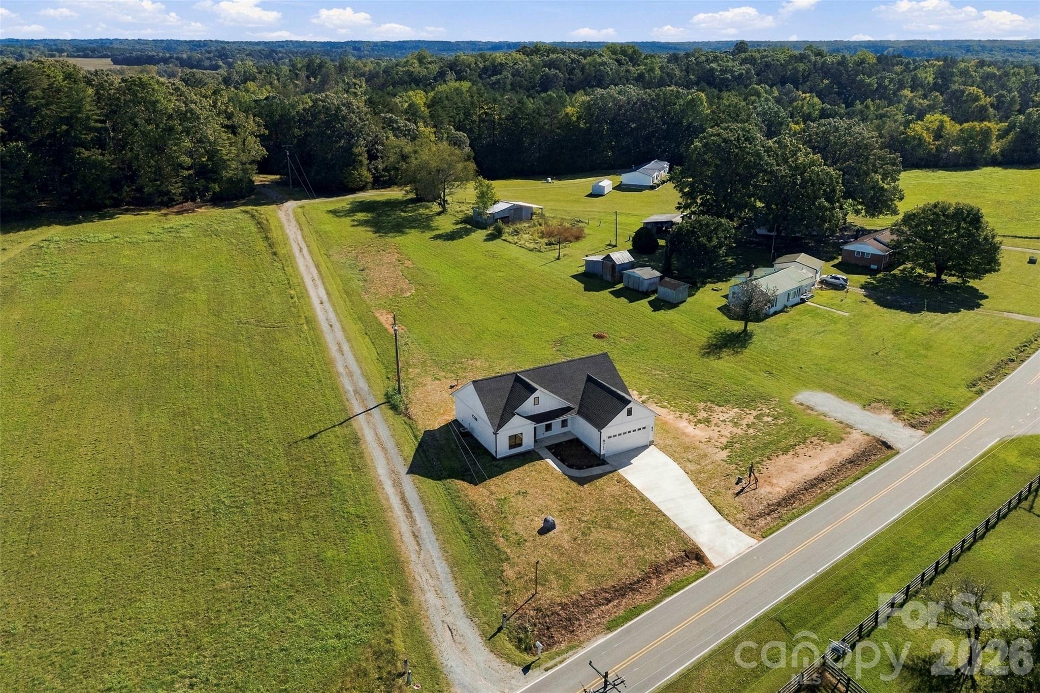 main property photo 40
