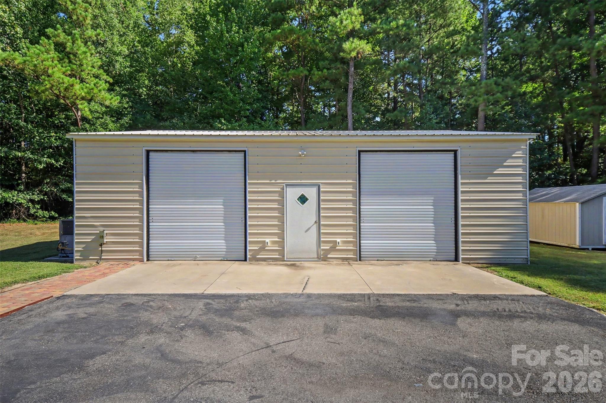 main property photo 36