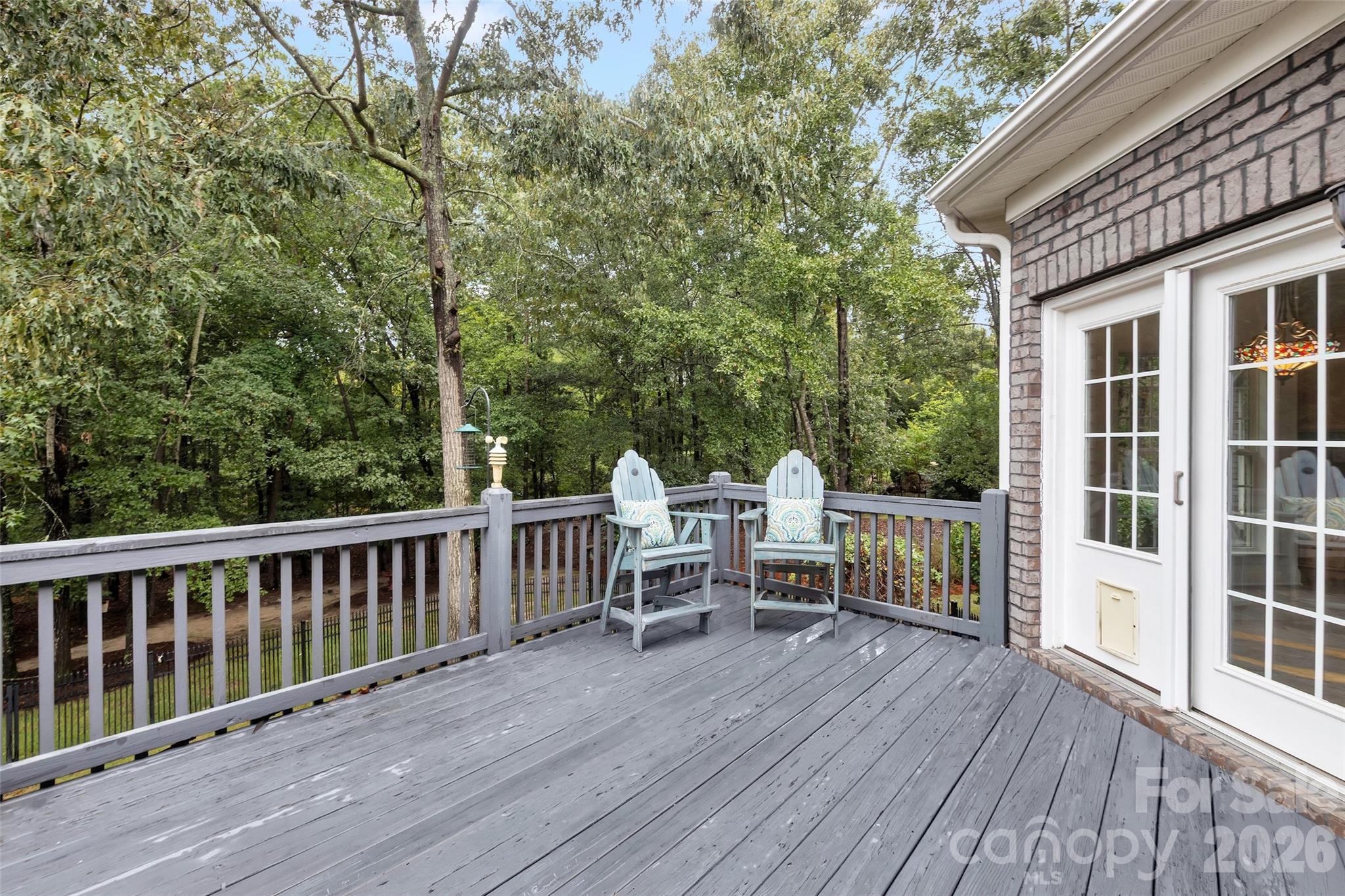 main property photo 30