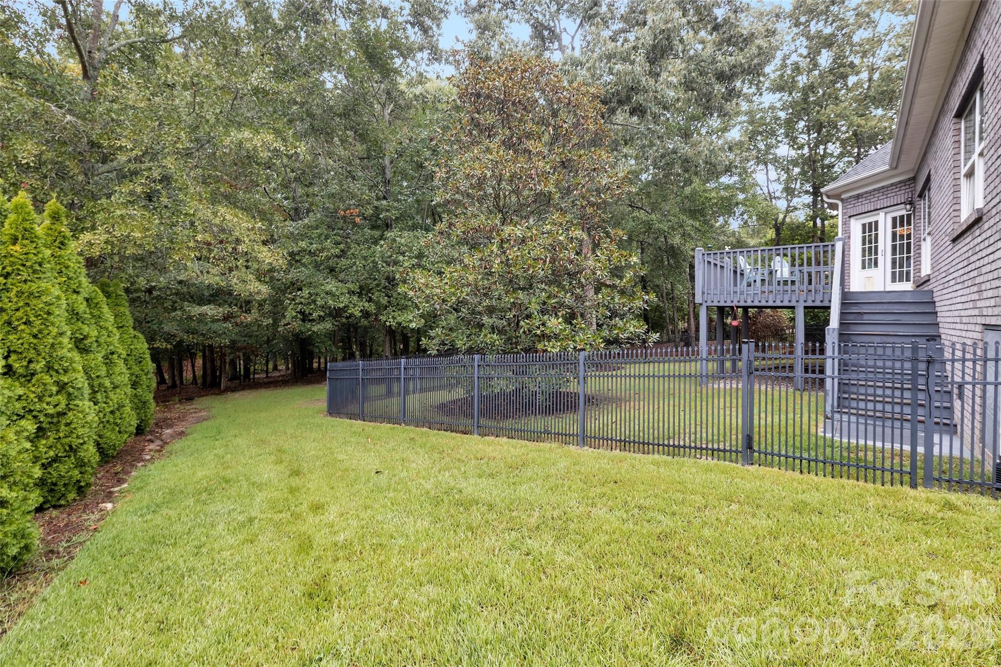 main property photo 35