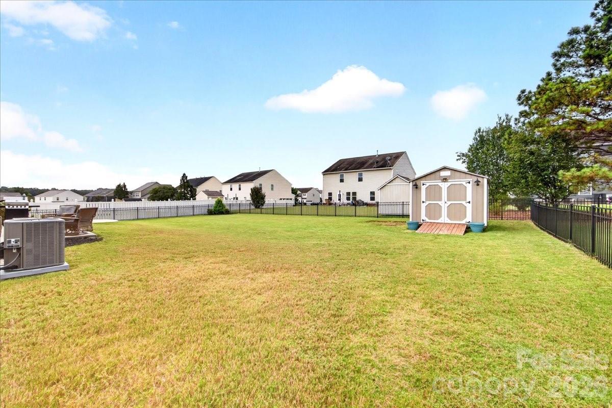 main property photo 39
