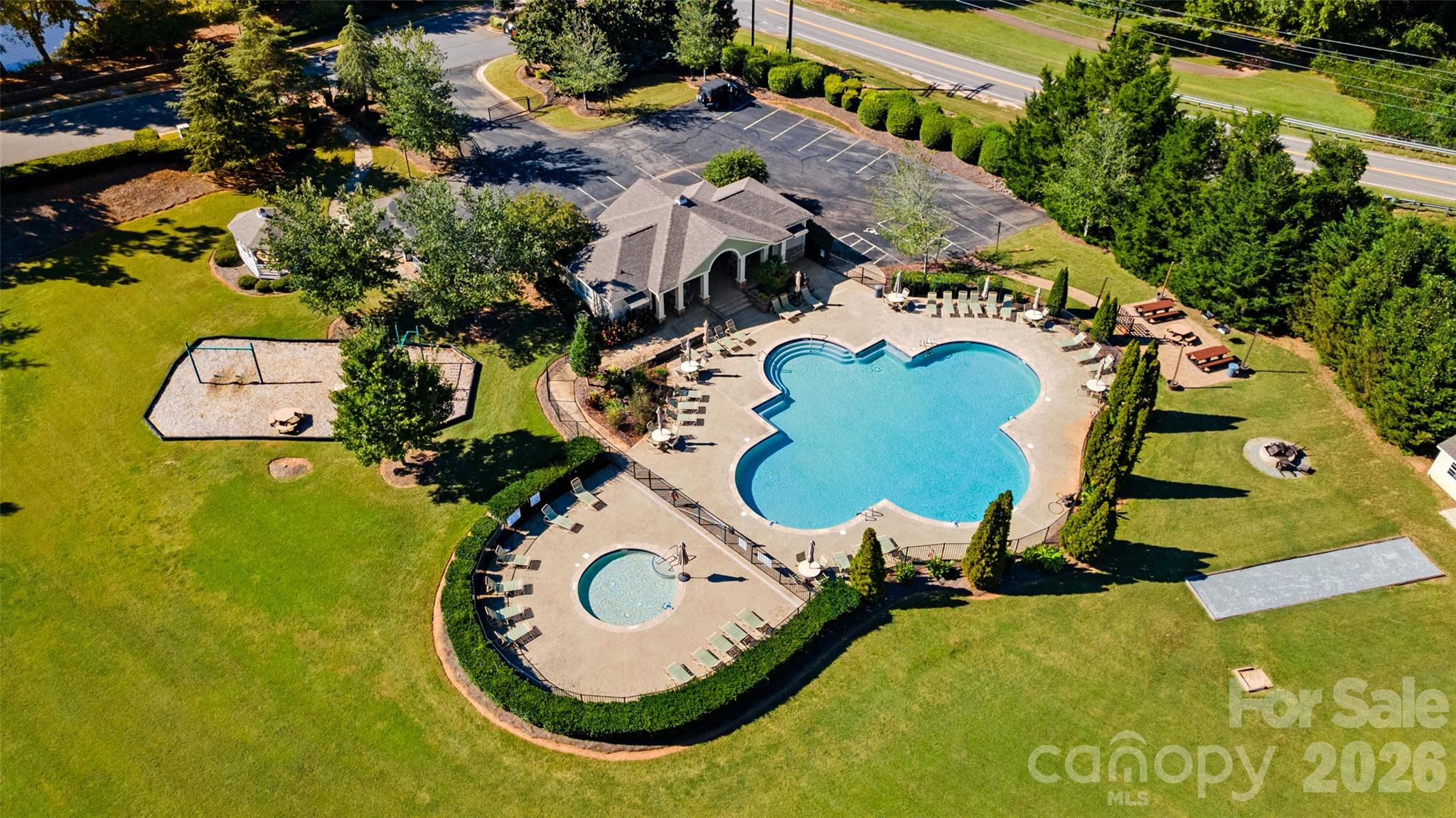 main property photo 43
