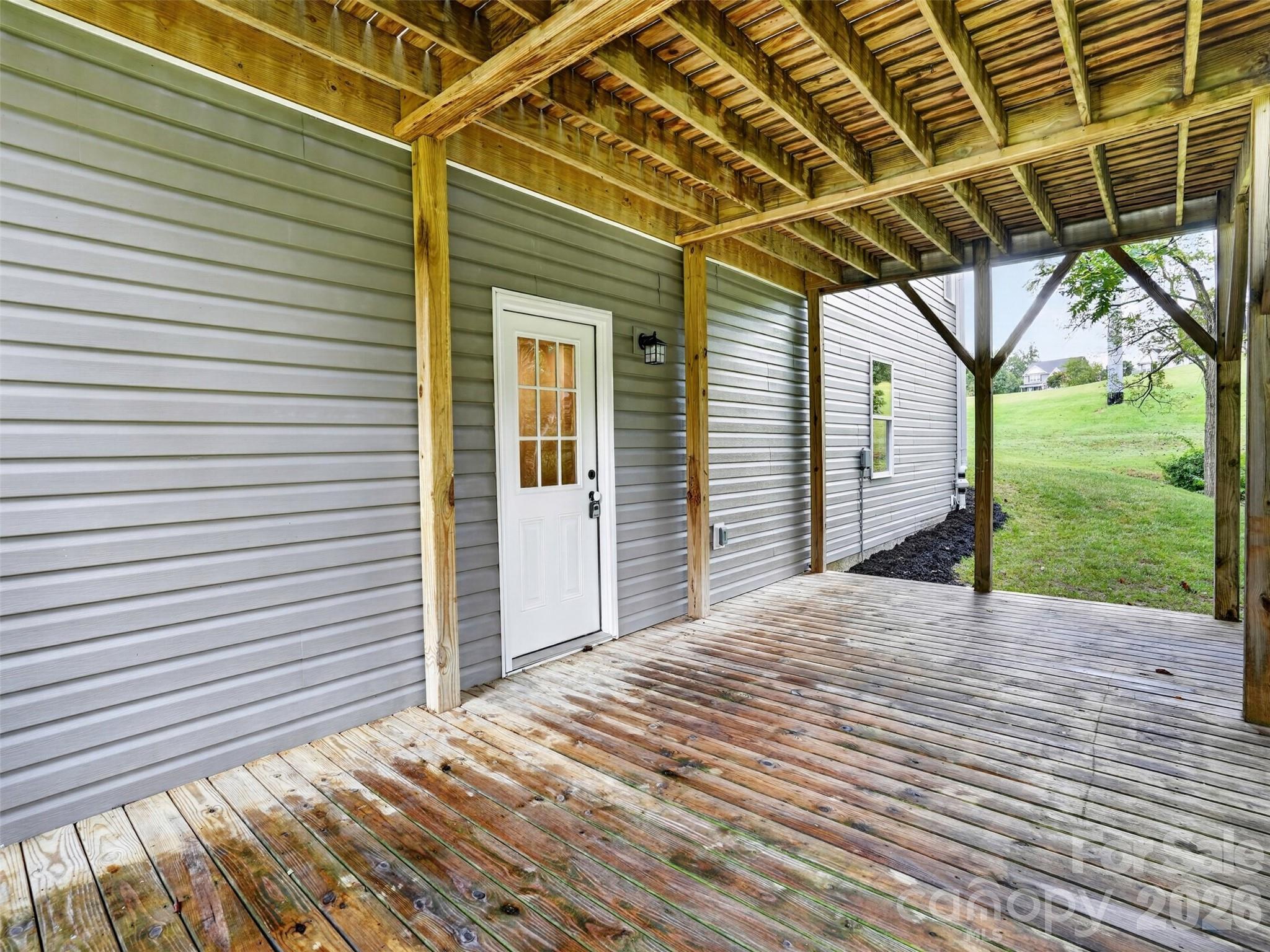 main property photo 40