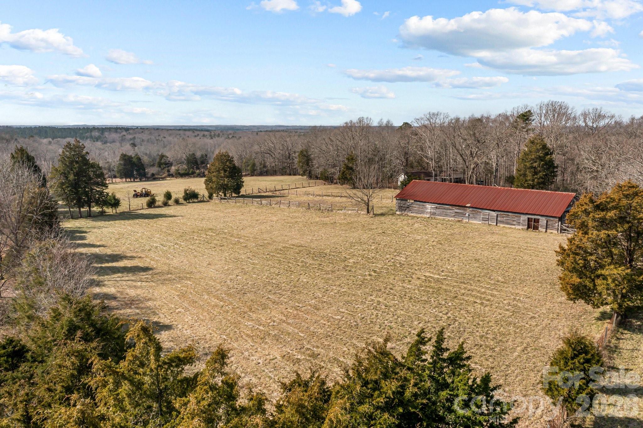 main property photo 13