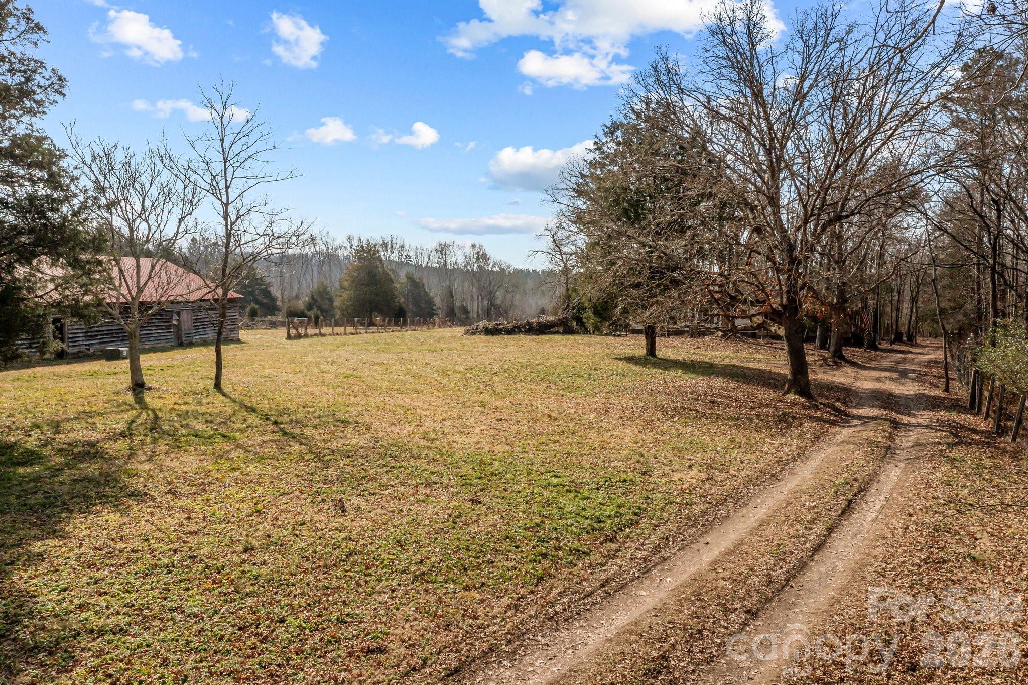 main property photo 18