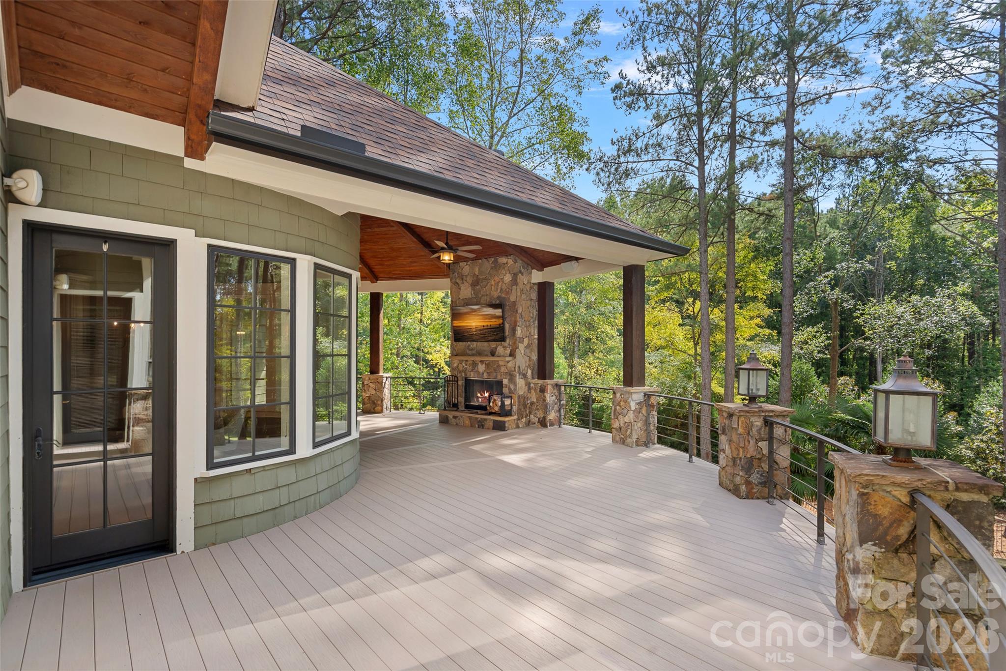 main property photo 35