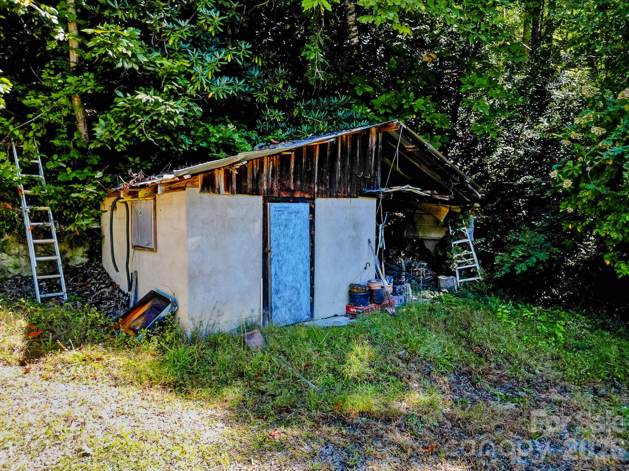 main property photo 18