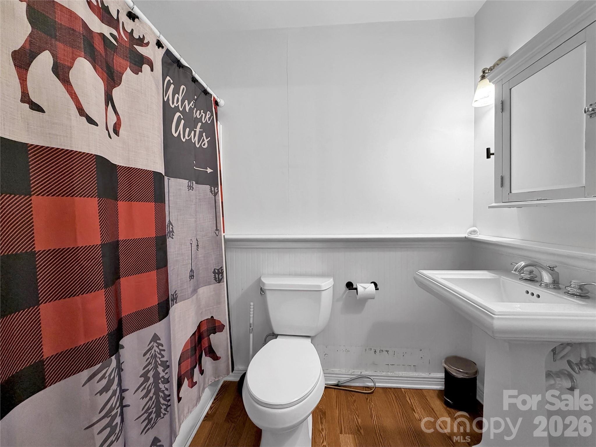 main property photo 11