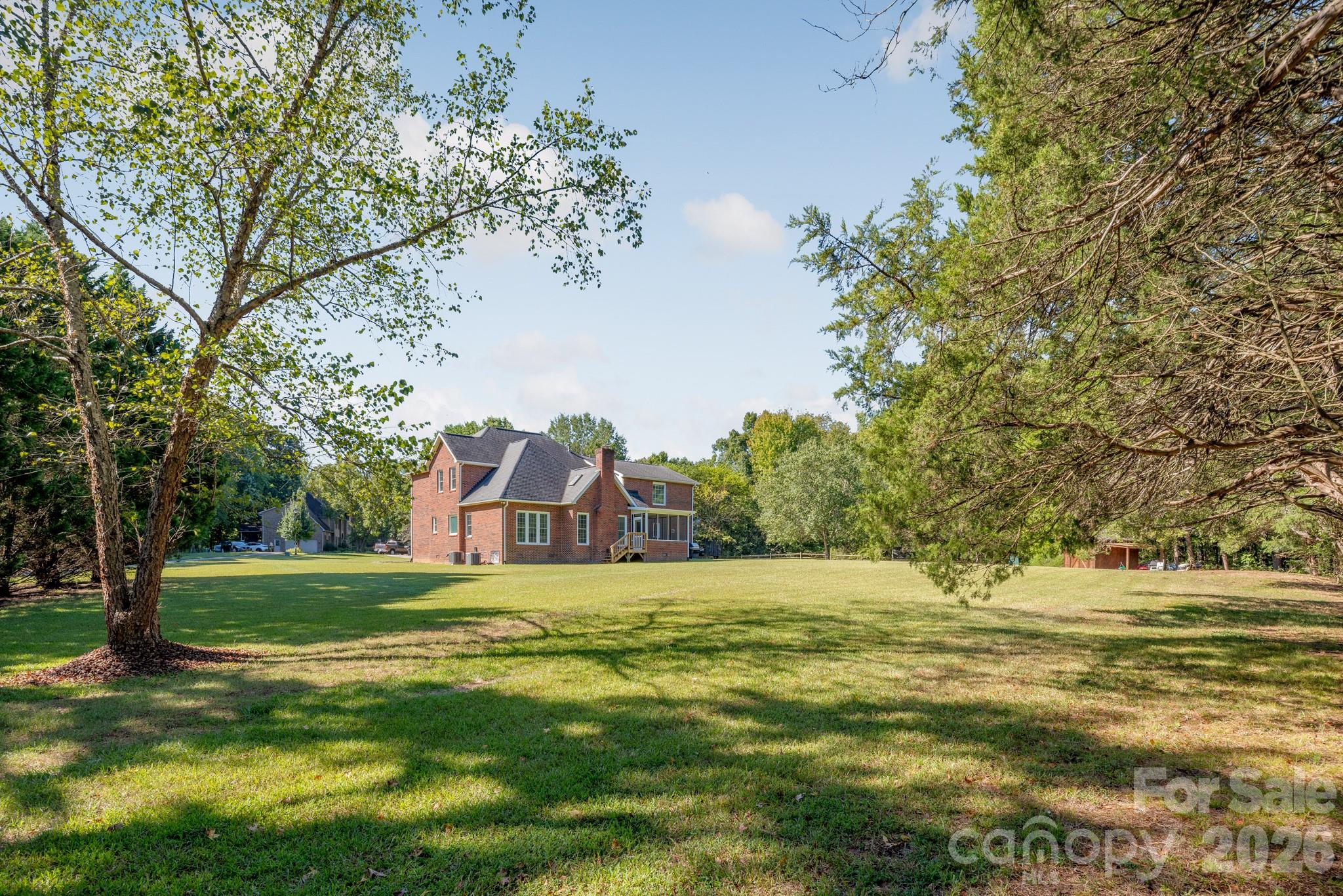 main property photo 30
