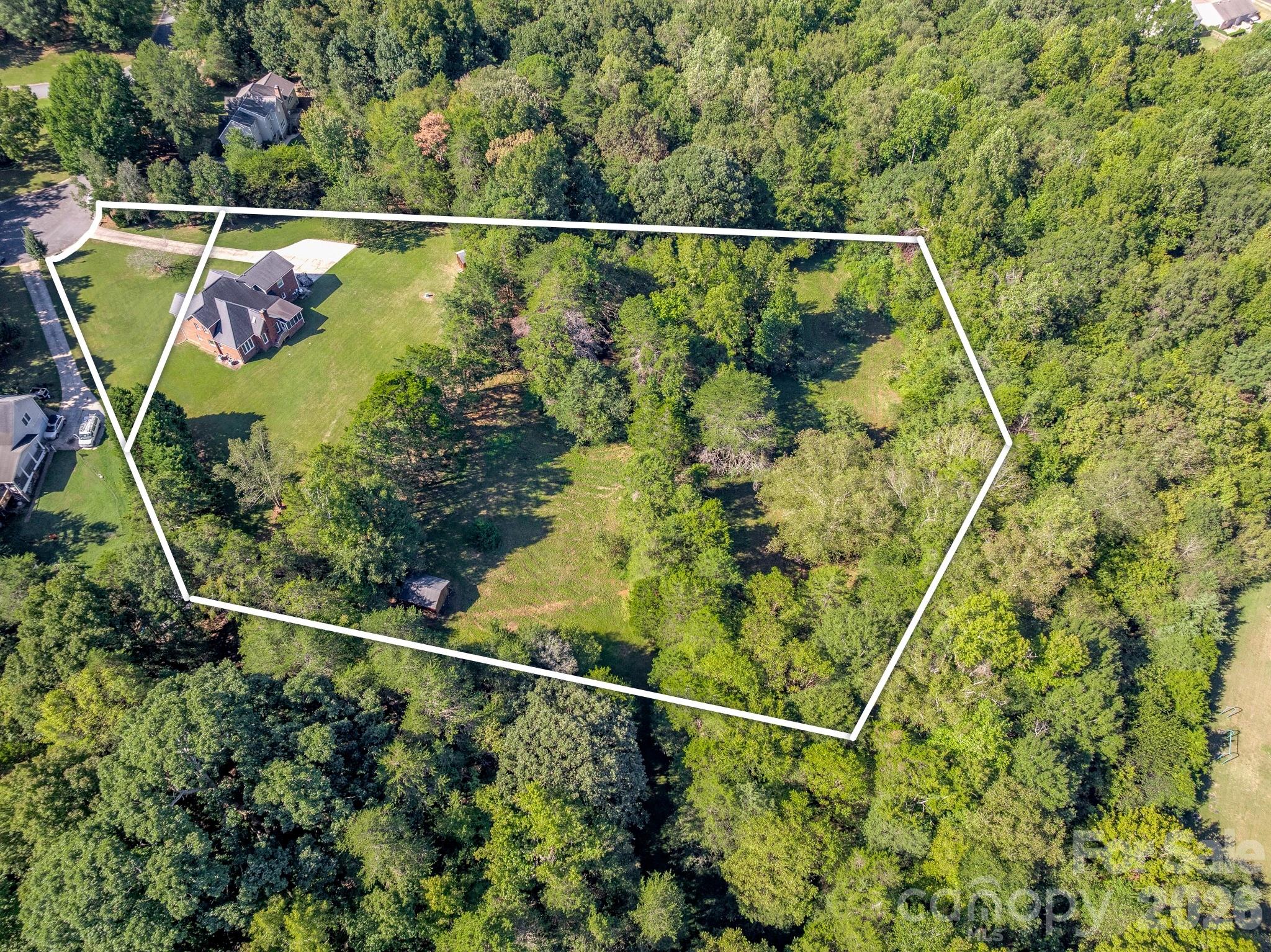 main property photo 36
