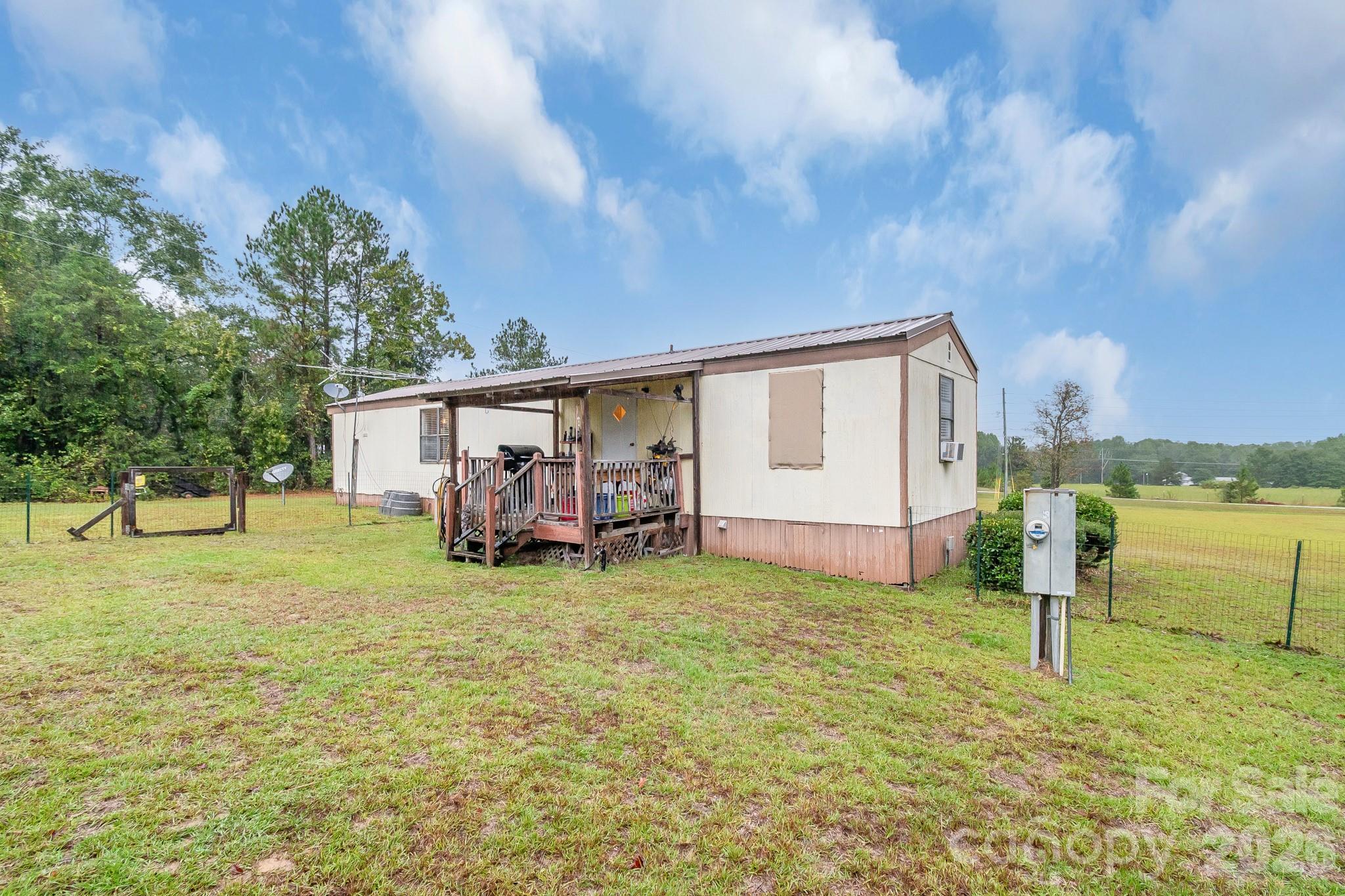 main property photo 24