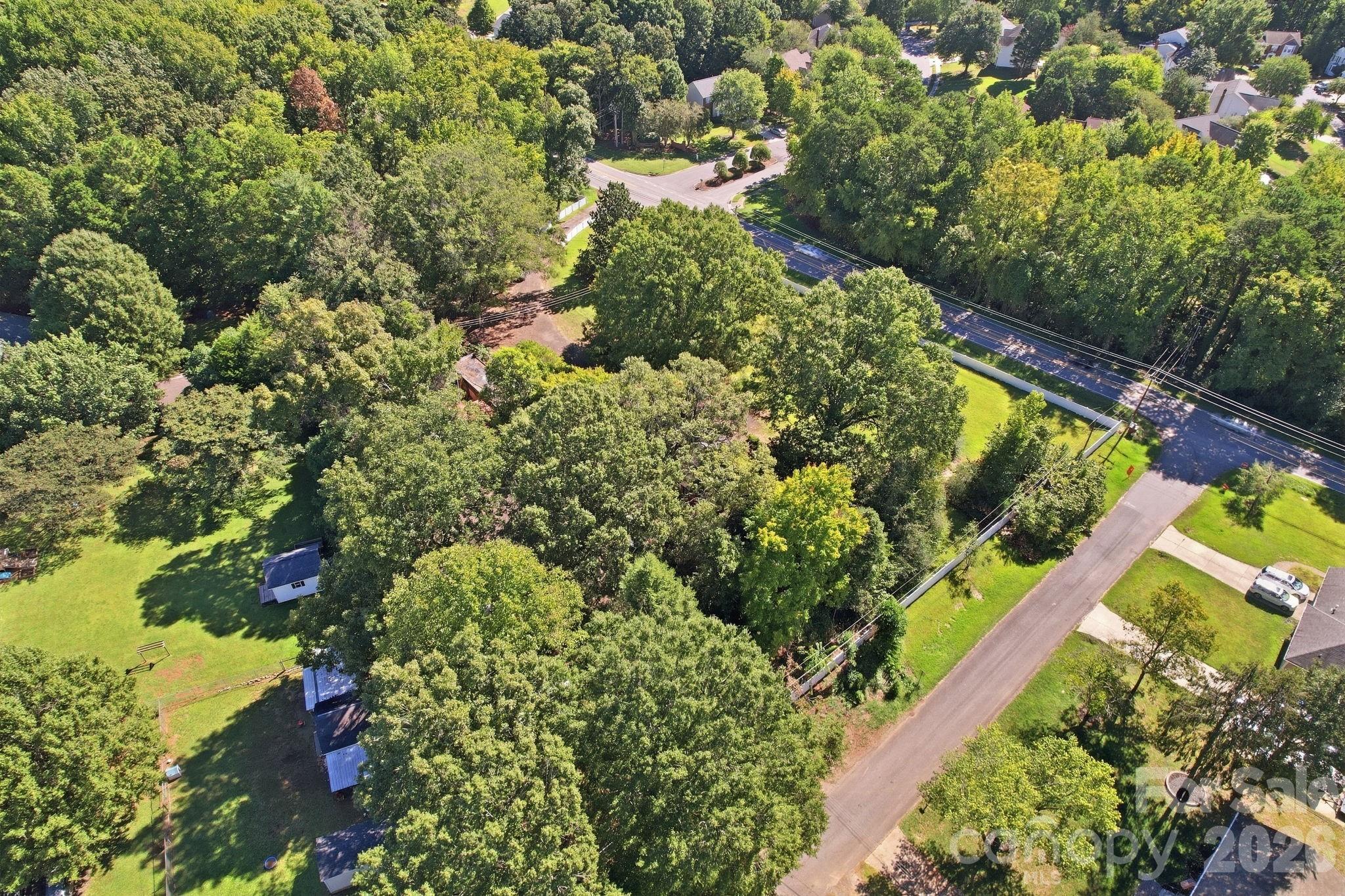 main property photo 20