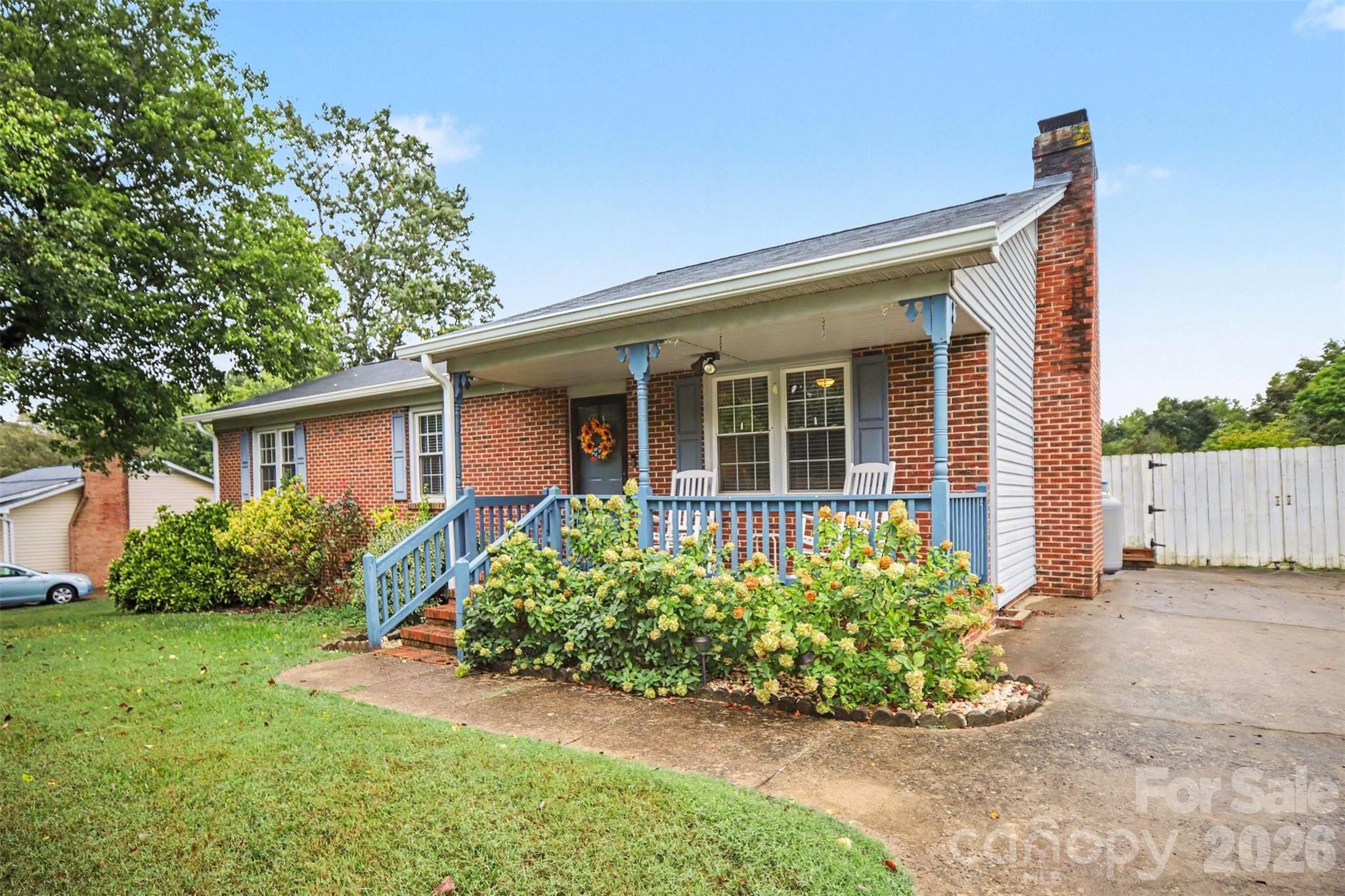 main property photo 3