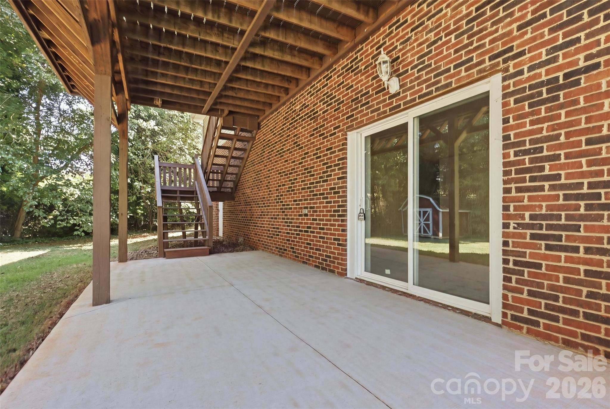 main property photo 24