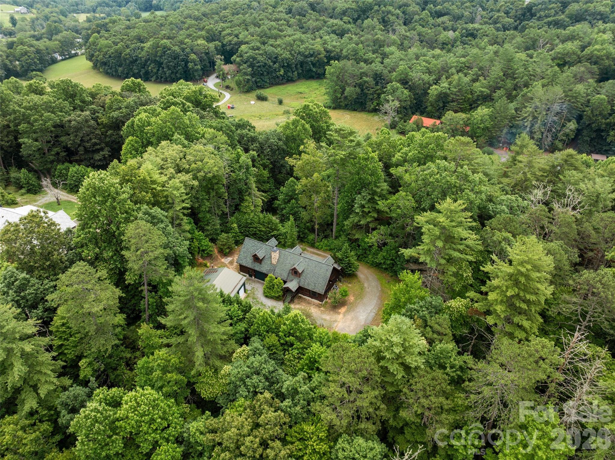 main property photo 8