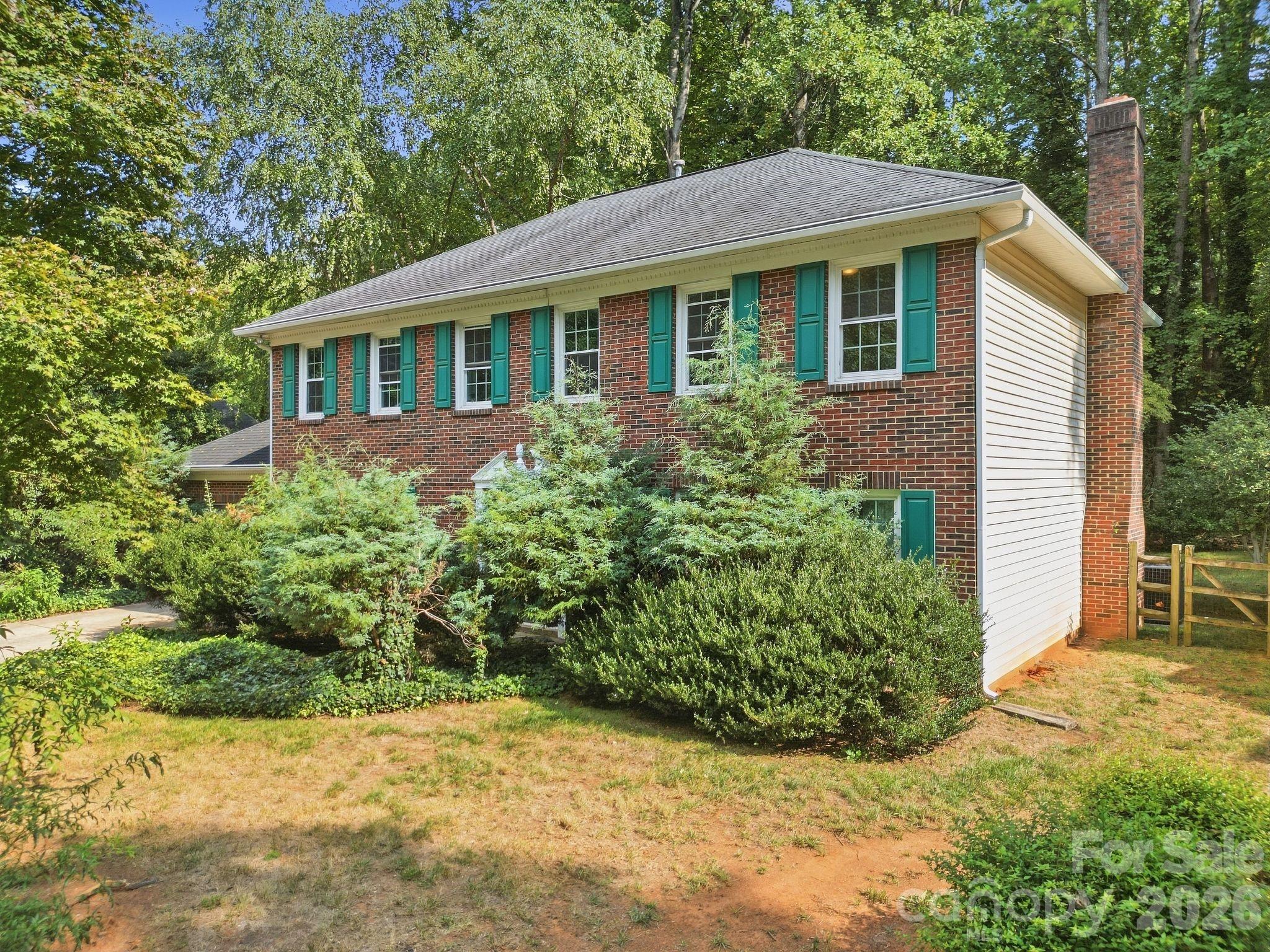 main property photo 2