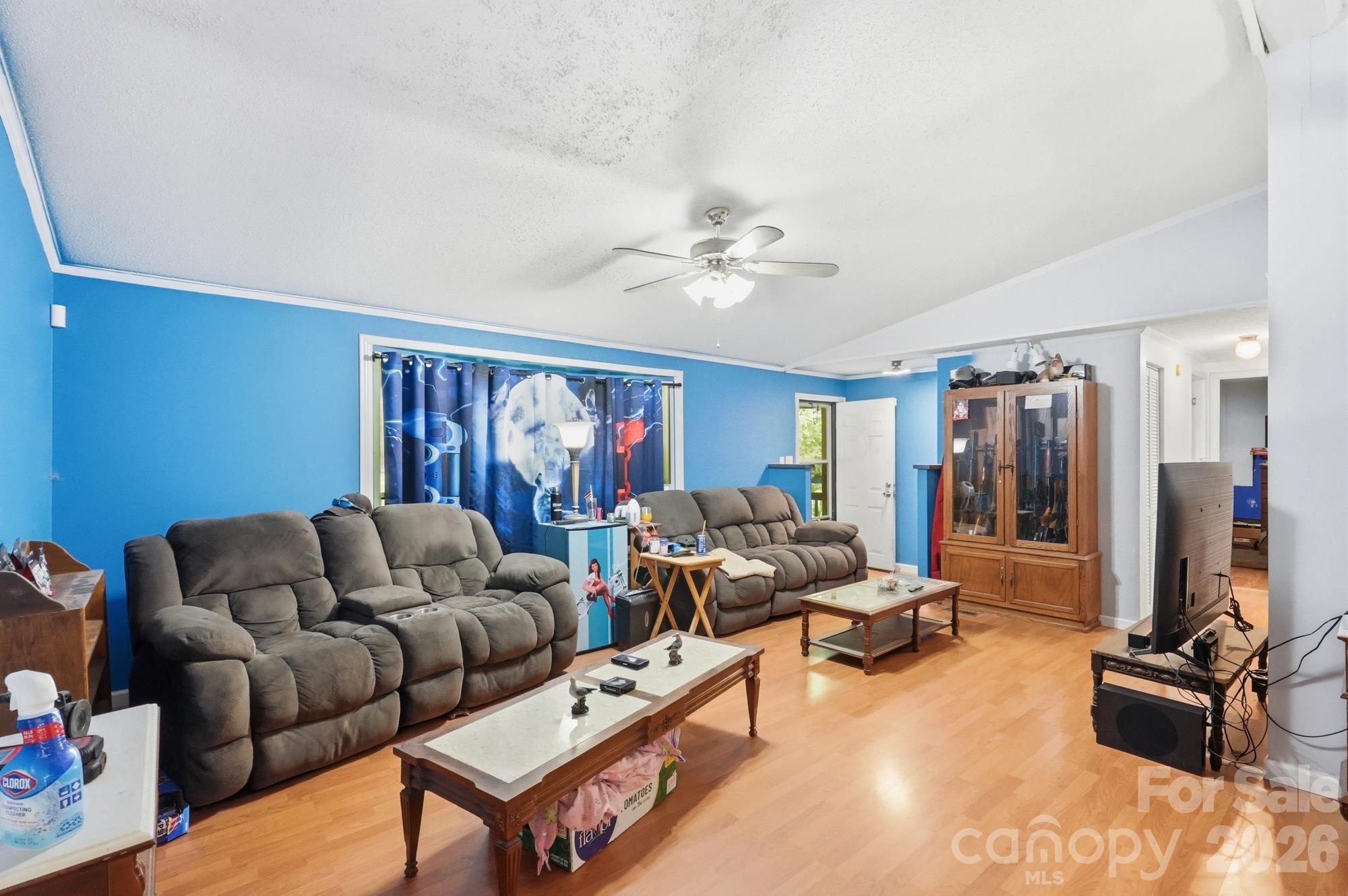 main property photo 15