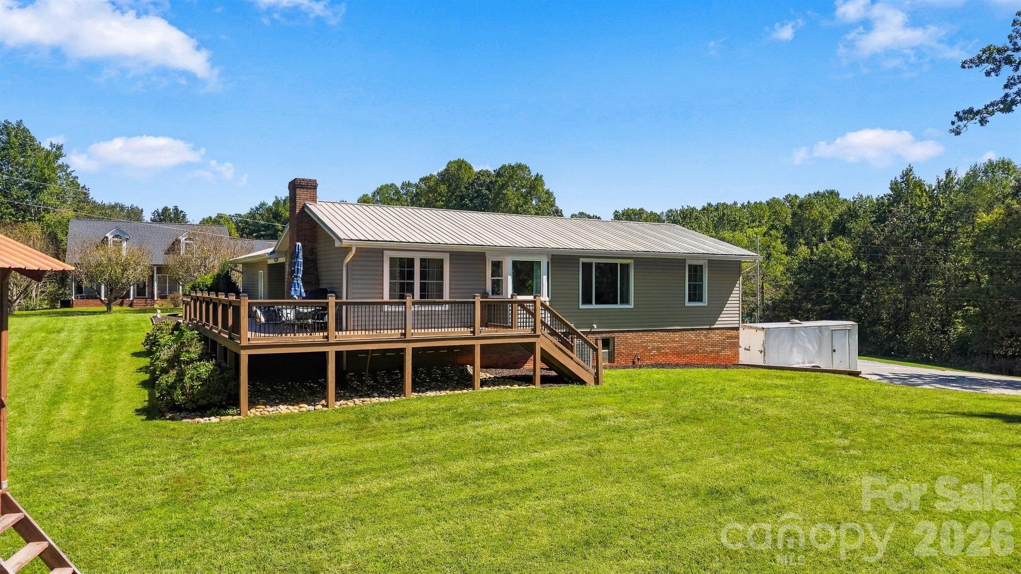 main property photo 29