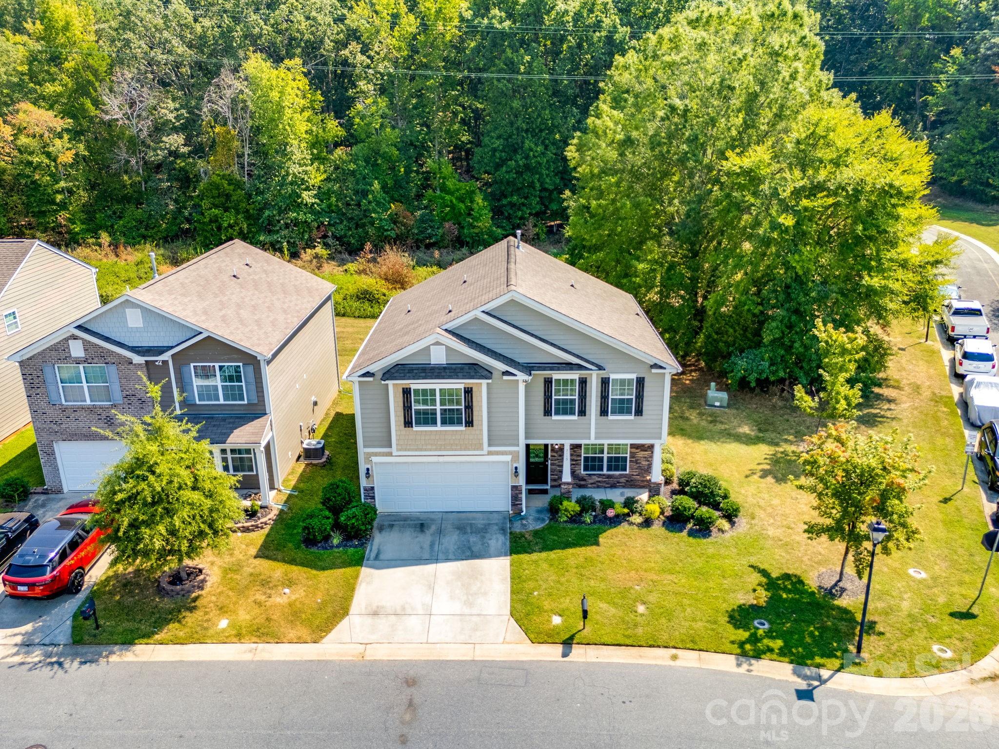 main property photo 34