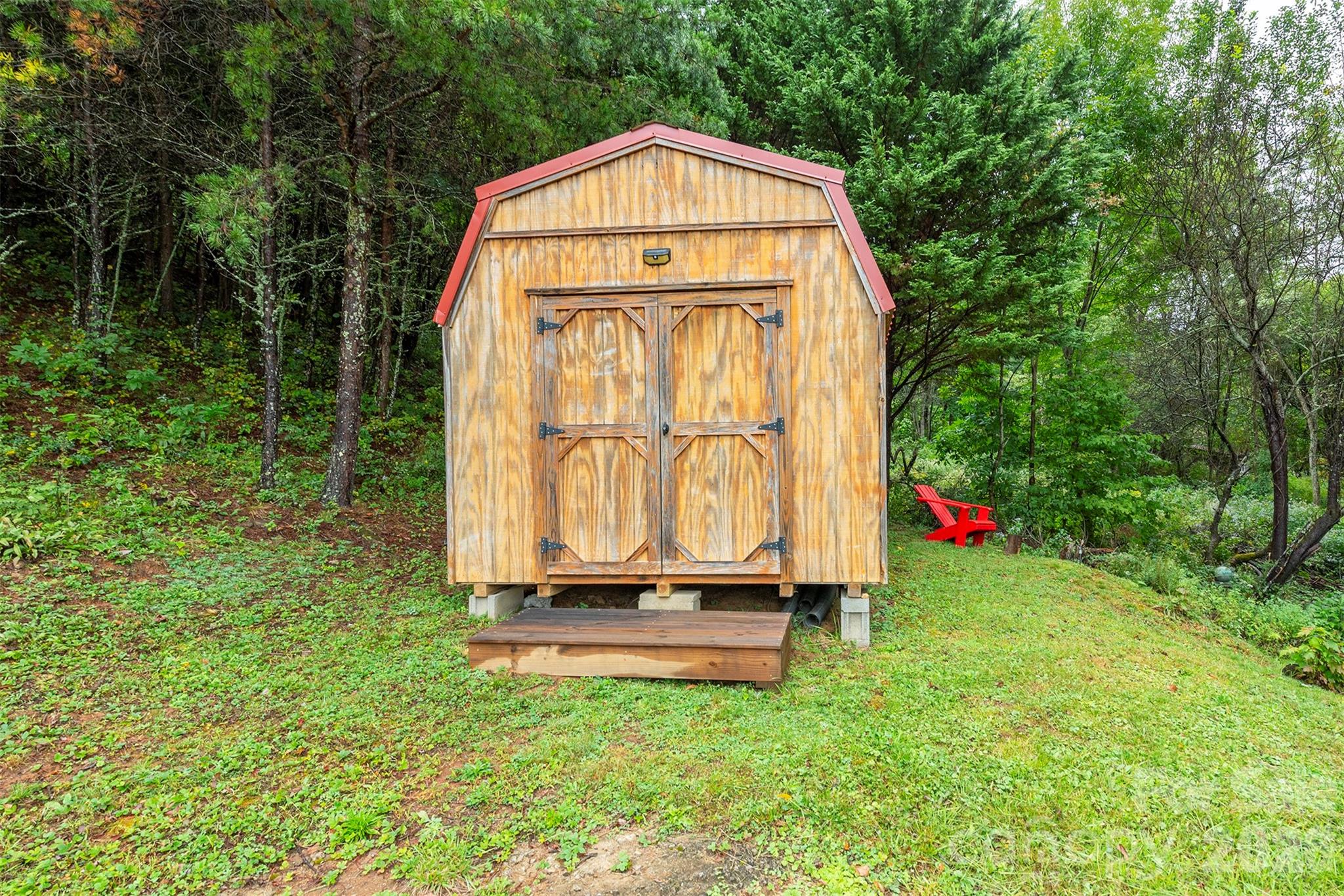 main property photo 24