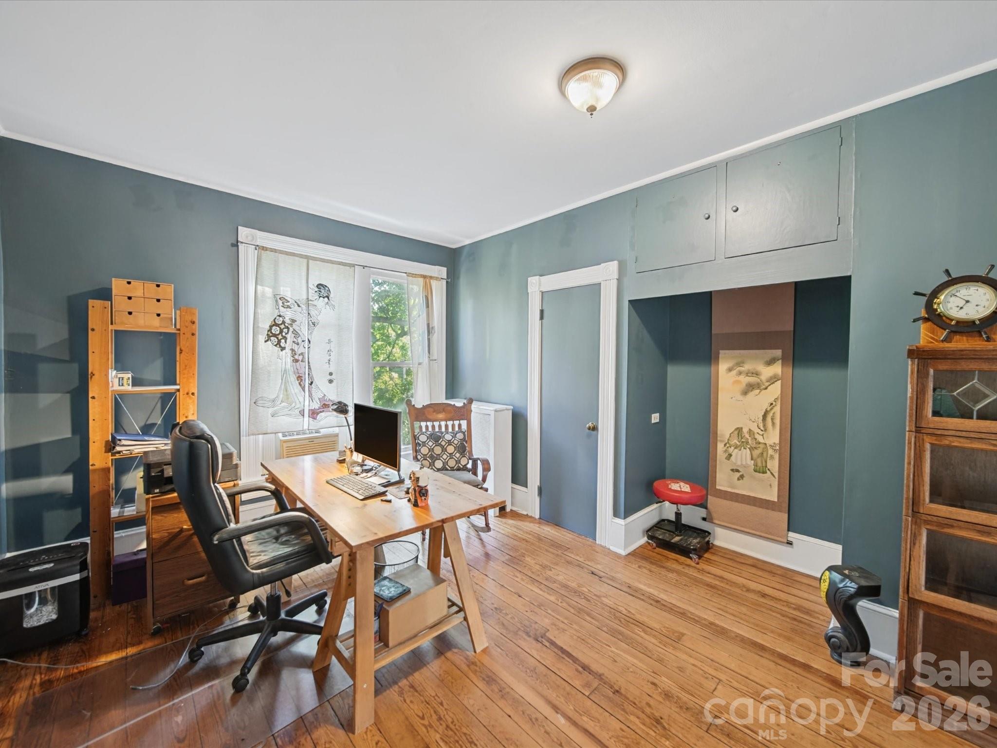 main property photo 31